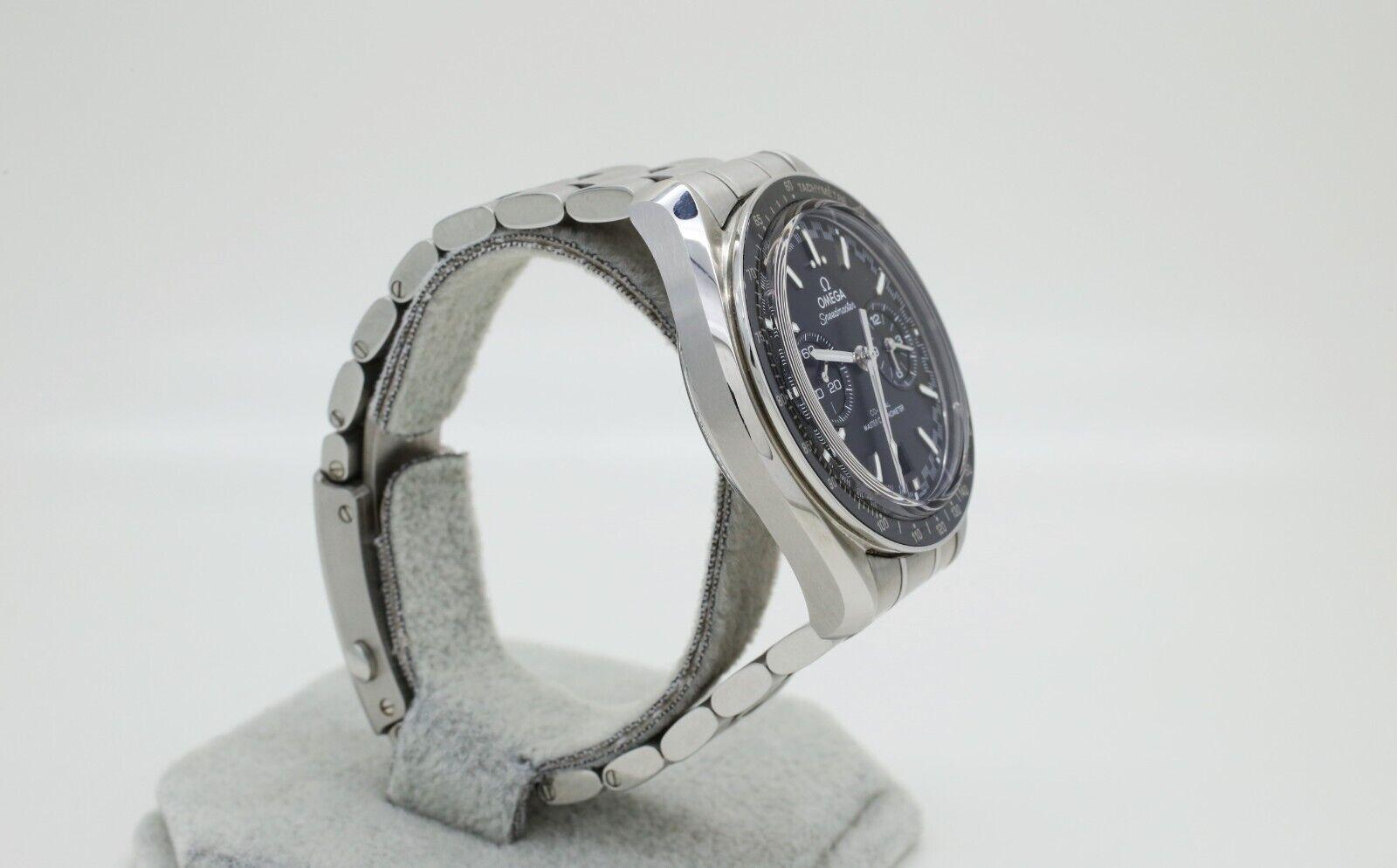 Women's or Men's Omega Speedmaster Racing Co-Axial Master Chronometer Chronograph 44mm Watch For Sale