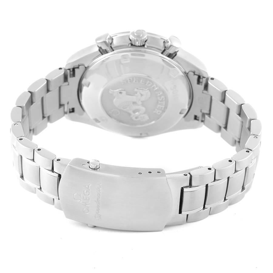 Omega Speedmaster Chronograph Herrenuhr mit silbernem Zifferblatt 3211.30,00 Boxkarte im Angebot 4
