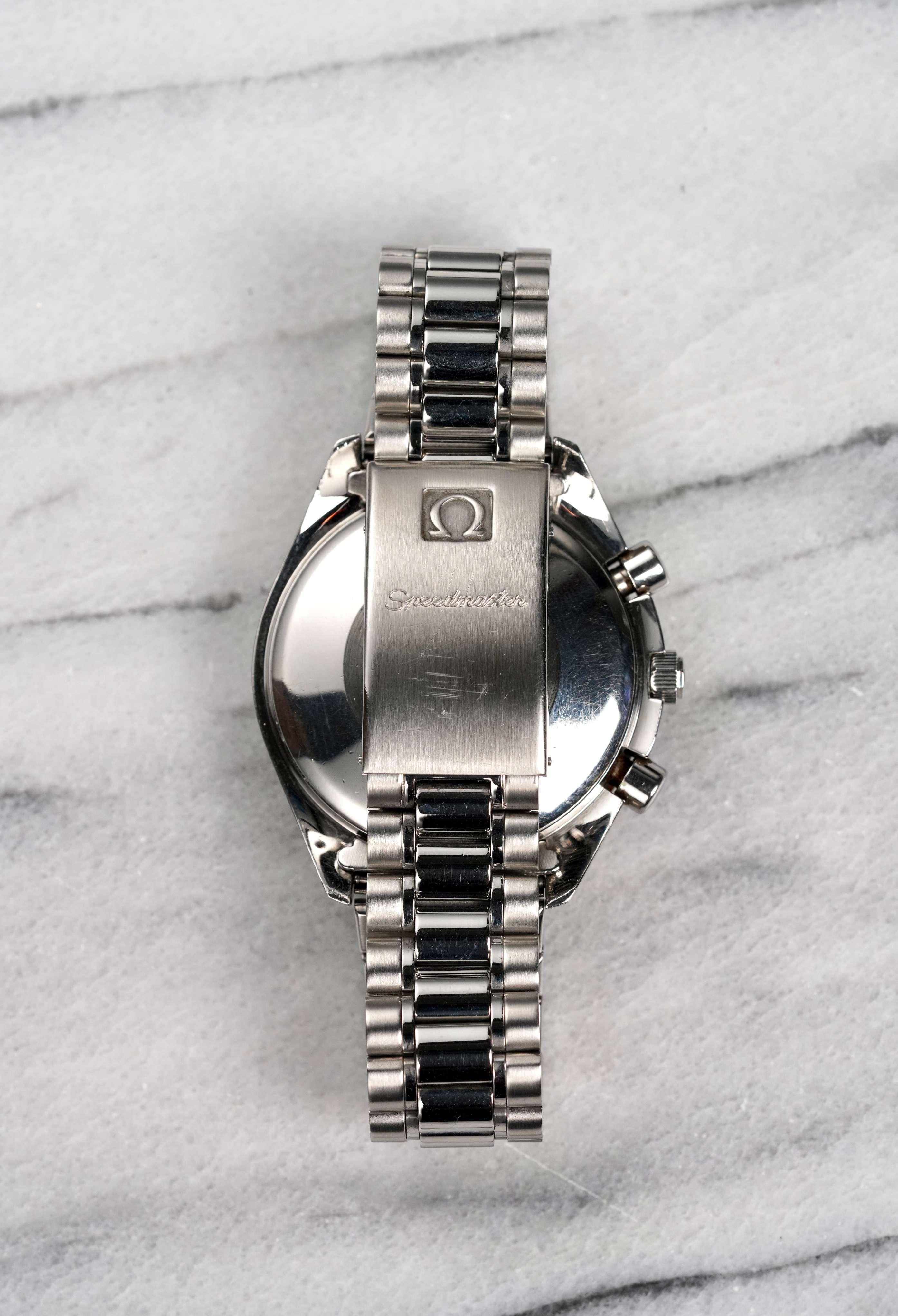 Here’s an Omega Speedmaster 3523.30.00 Triple Calendar Automatic from the late 1990s to early 2000s. Keeps great time and is fully functional. The 38mm case and 18mm lug width offer a comfortable and classic fit. It’s fitted with its original Omega