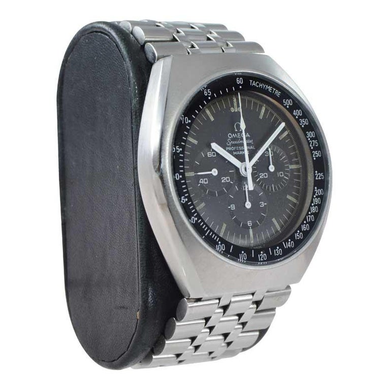 Women's or Men's Omega Stainless Steel Speedmaster Chronograph Automatic Watch, 1968 For Sale