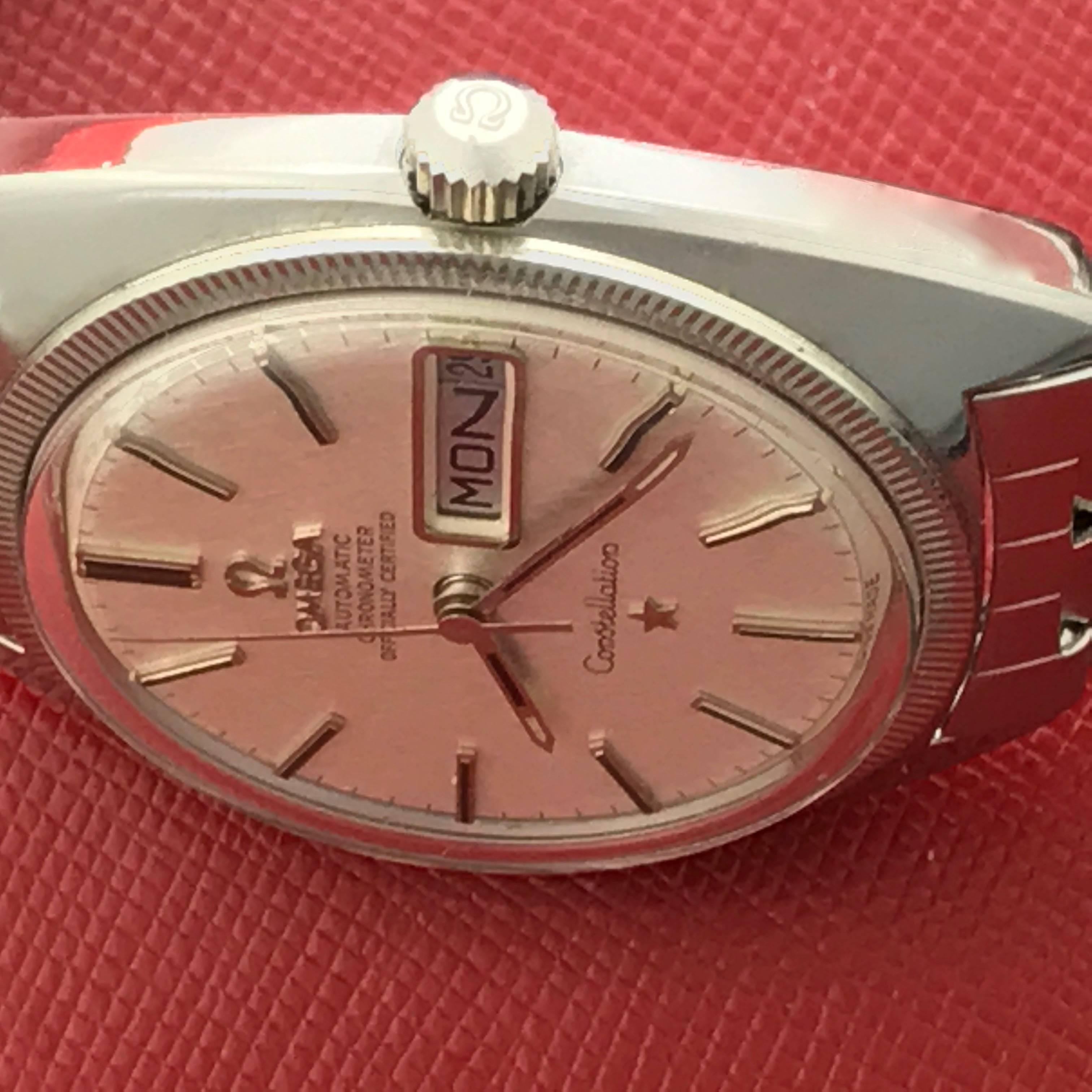 Omega Stainless Steel Vintage Constellation Day Date Automatic Wristwatch In Excellent Condition In Dallas, TX