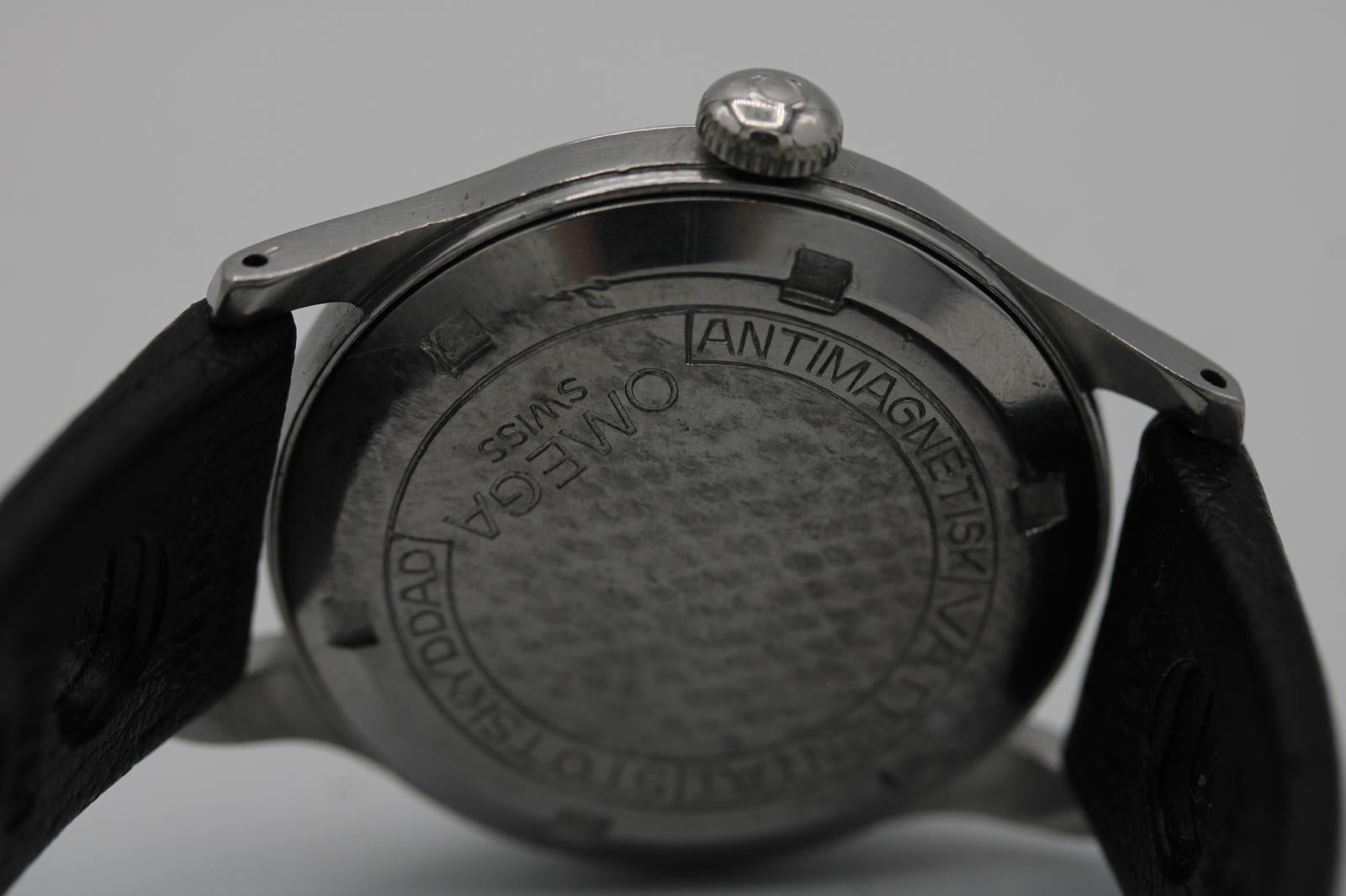 Omega Suverän 2400  35mm  Schwedische Militärausgabe  Kal. 30T2  1944 im Angebot 9