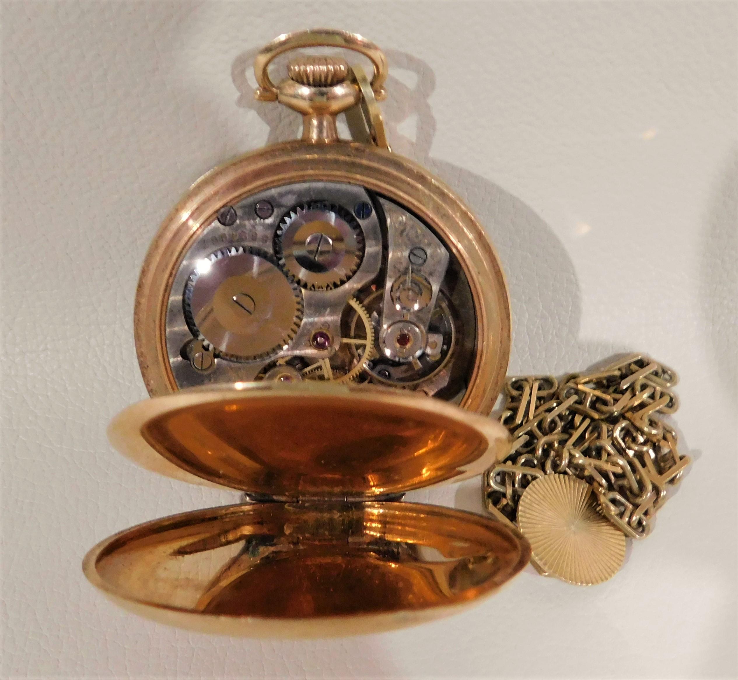 Omega Swiss 1916 14-Karat, 17 Jeweled Gold Pocket Watch and Chain Fob 4