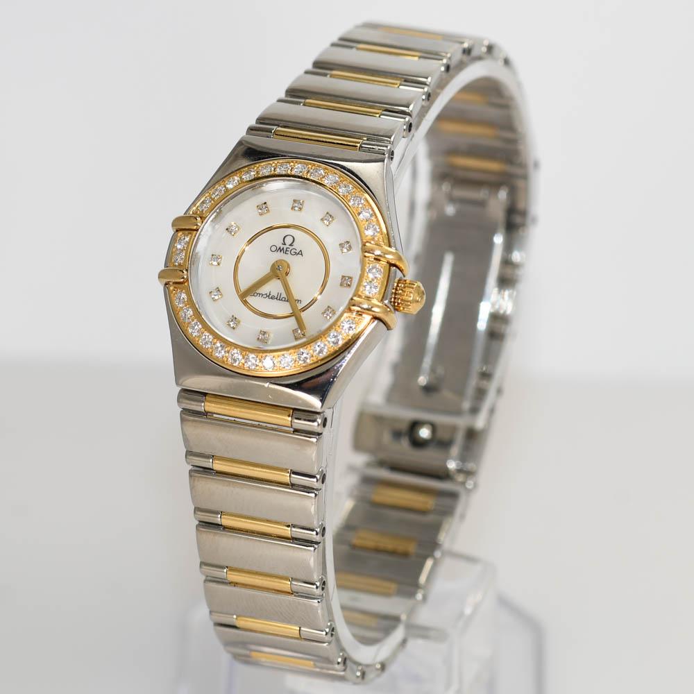 Montre Omega bicolore avec cadran en diamants et lunette en nacre en vente 1