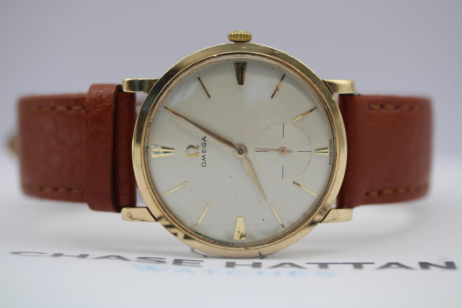 Omega Vintage Calibre 510 de cuerda manual - Oro de 9 ct 1956 en venta 12