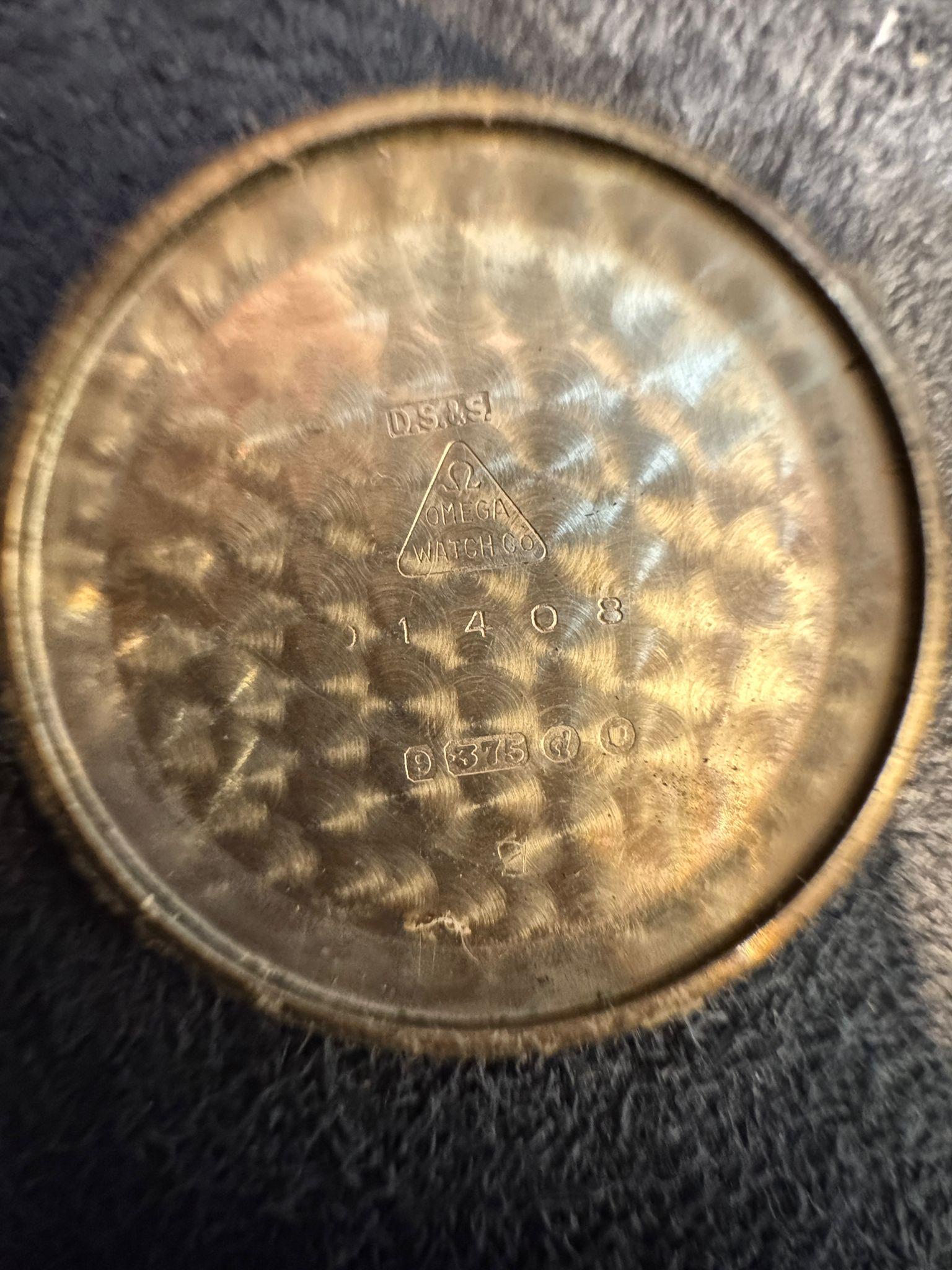 Omega Vintage Calibre 510 de cuerda manual - Oro de 9 ct 1956 en venta 1