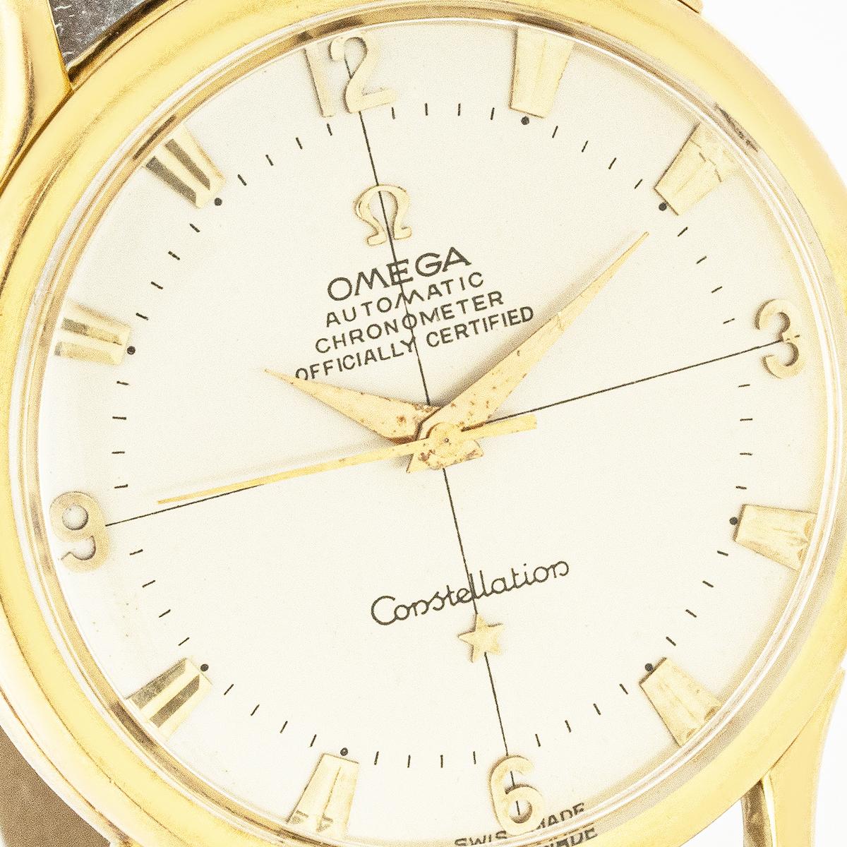 Omega Vintage Constellation Automatic 18k Yellow Gold 35mm In Excellent Condition For Sale In London, GB