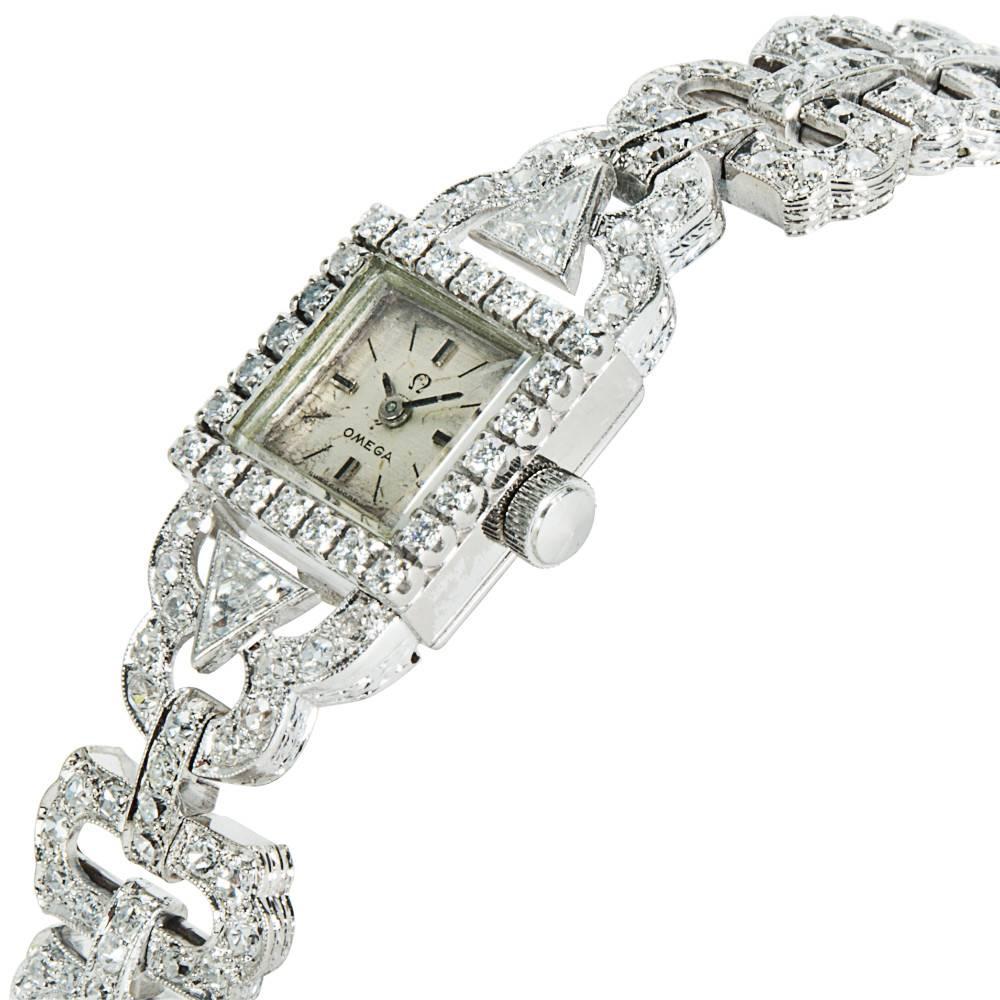 Omega Vintage Dress 650 Women's Quartz Watch in 18K White Gold

SKU: 037804

PRIMARY DETAILS
Brand:  Omega
Country of Origin: Switzerland
Movement Type: Mechanical: Hand-winding
Year of Manufacture: 1950-1959
Condition: Features: Diamonds set into
