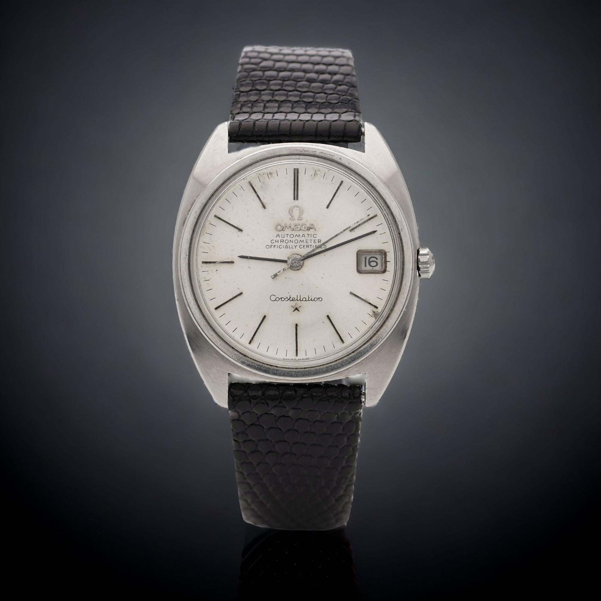 Omega vintage stainless steel Constellation Day/Date, 168.017
Collection: Constellation
Model: Constellation
Reference: 168.017
Period: 1960's
Movement: Mechanical Automatic 
Calibre: 564
Case Material: Stainless Steel 
Case form: Barrel-shaped
Dial