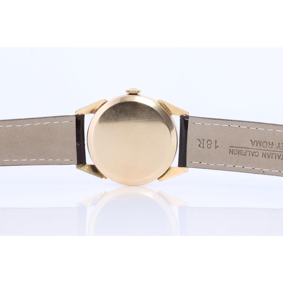 Montre Omega. Montre-bracelet Omega Mechanical 266cal authentique pour hommes Omega 1950s en vente 2