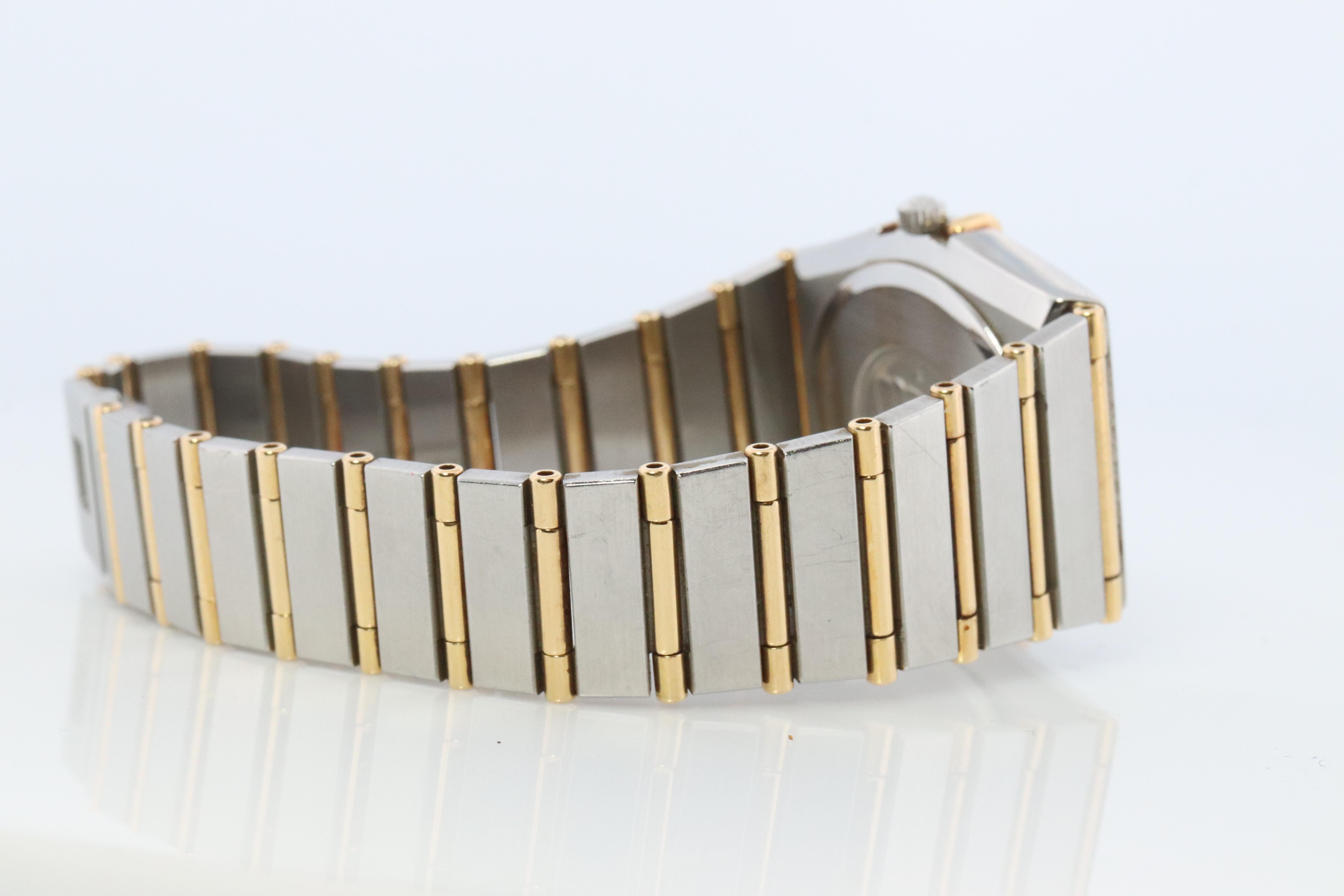 Omega Uhr. Damen Omega Constellation 18k YG und SS. 1