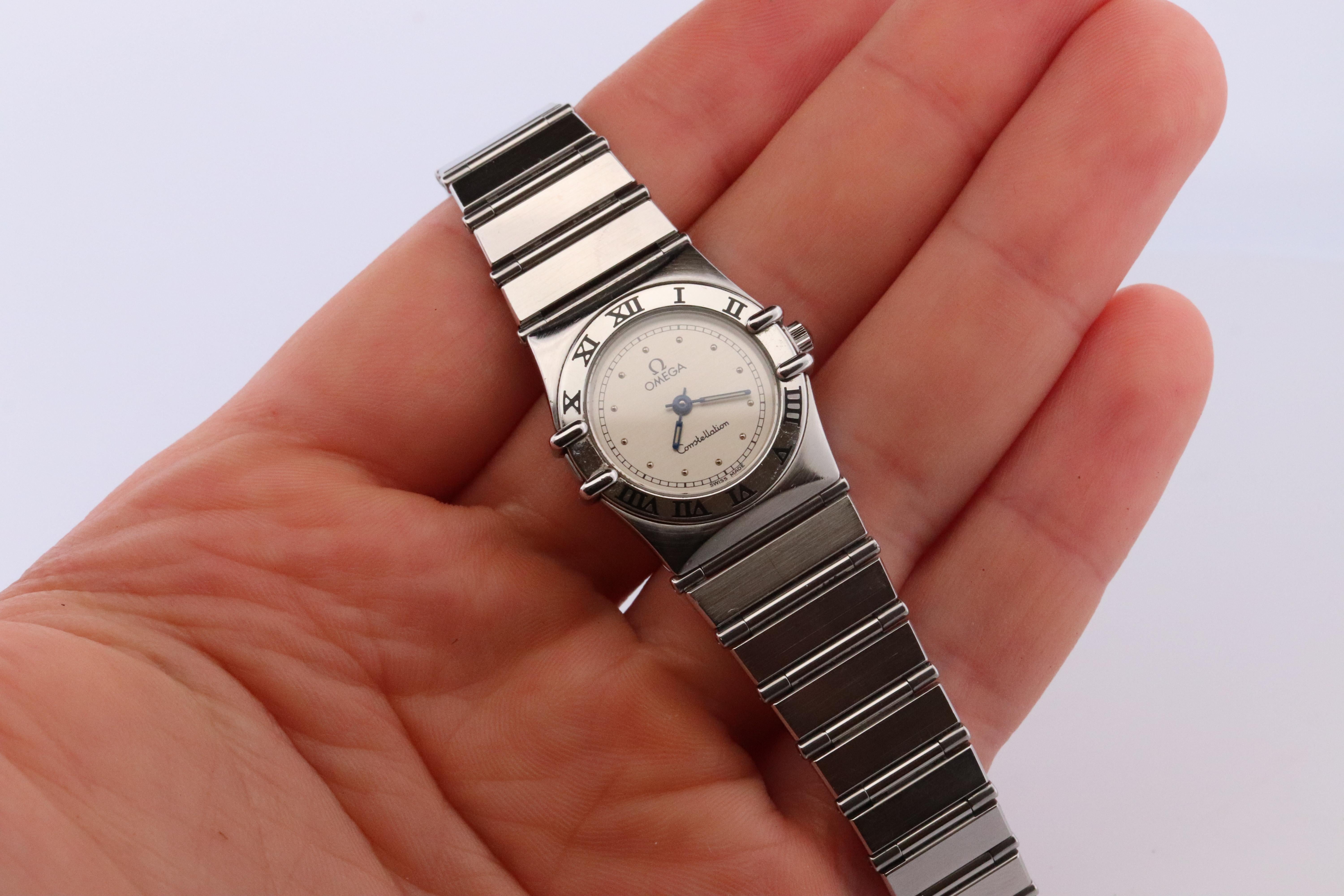 Echtes Omega Constellation Gold Zifferblatt



Rostfreier Stahl 

Zustand: Toller Condit für das Alter. Begrenzte Abnutzung. Neue Batterie installiert. 


Einzelheiten:
23mm Gehäuse
Neue Batterie installiert.
Handgelenkgröße 6,25 Zoll.
