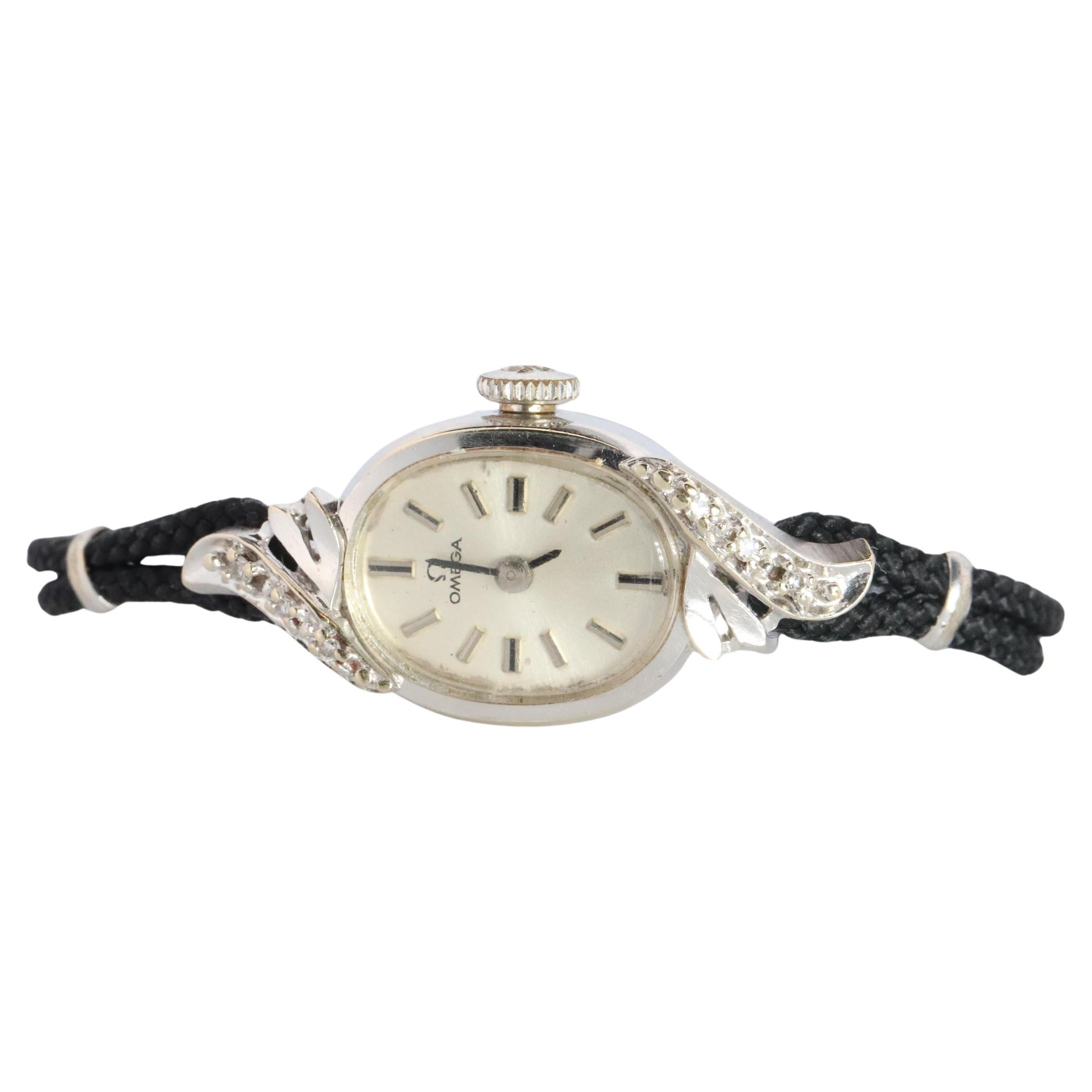 Omega watch. Omega 14k and Diamond Vintage Ladies wristwatch en venta