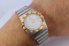 Omega Watch.  Omega Constellation Quartz 1448 Date Wristwatch.