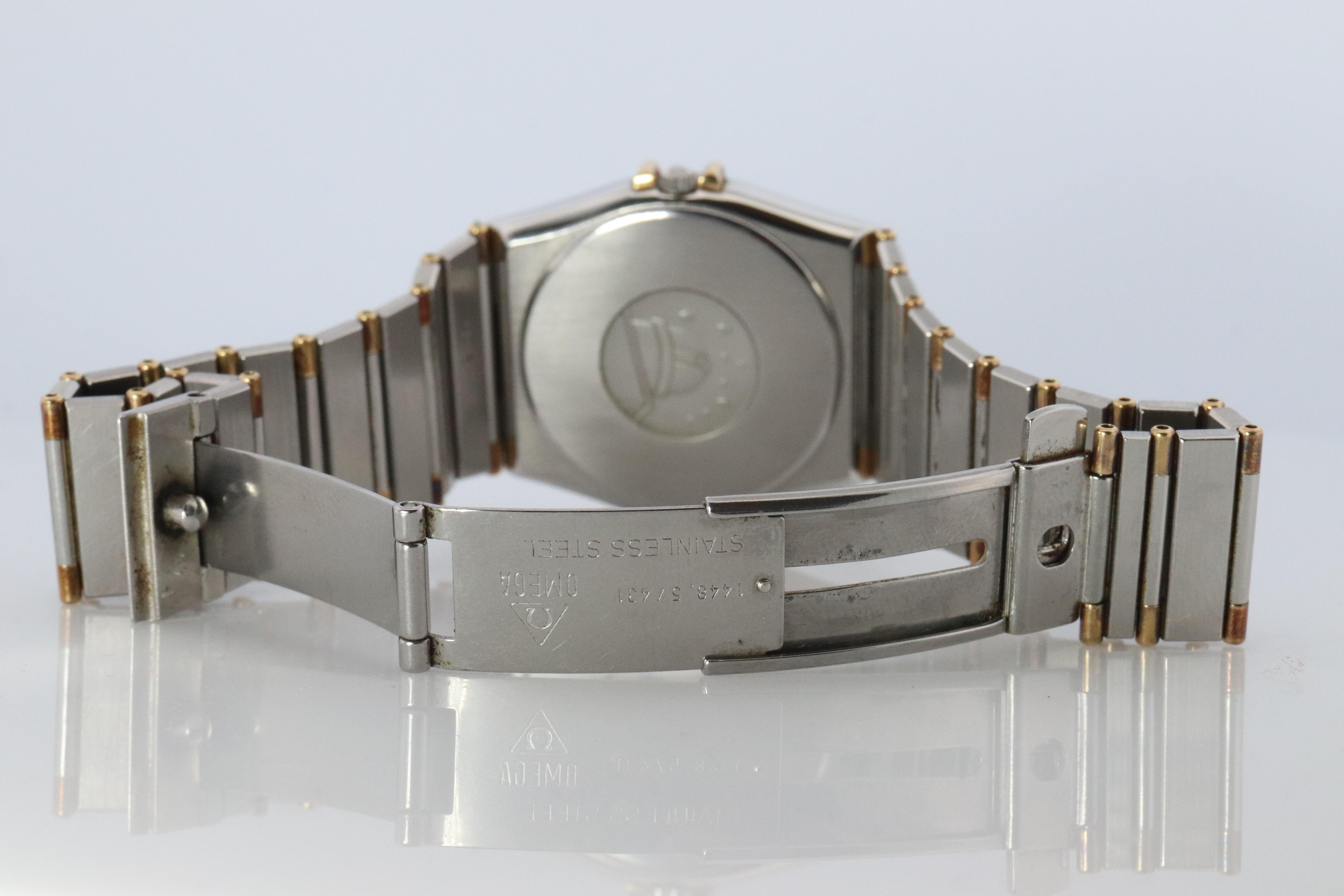 Omega Watch.  Omega Constellation Quartz 1448 Date Wristwatch. in vendita 1