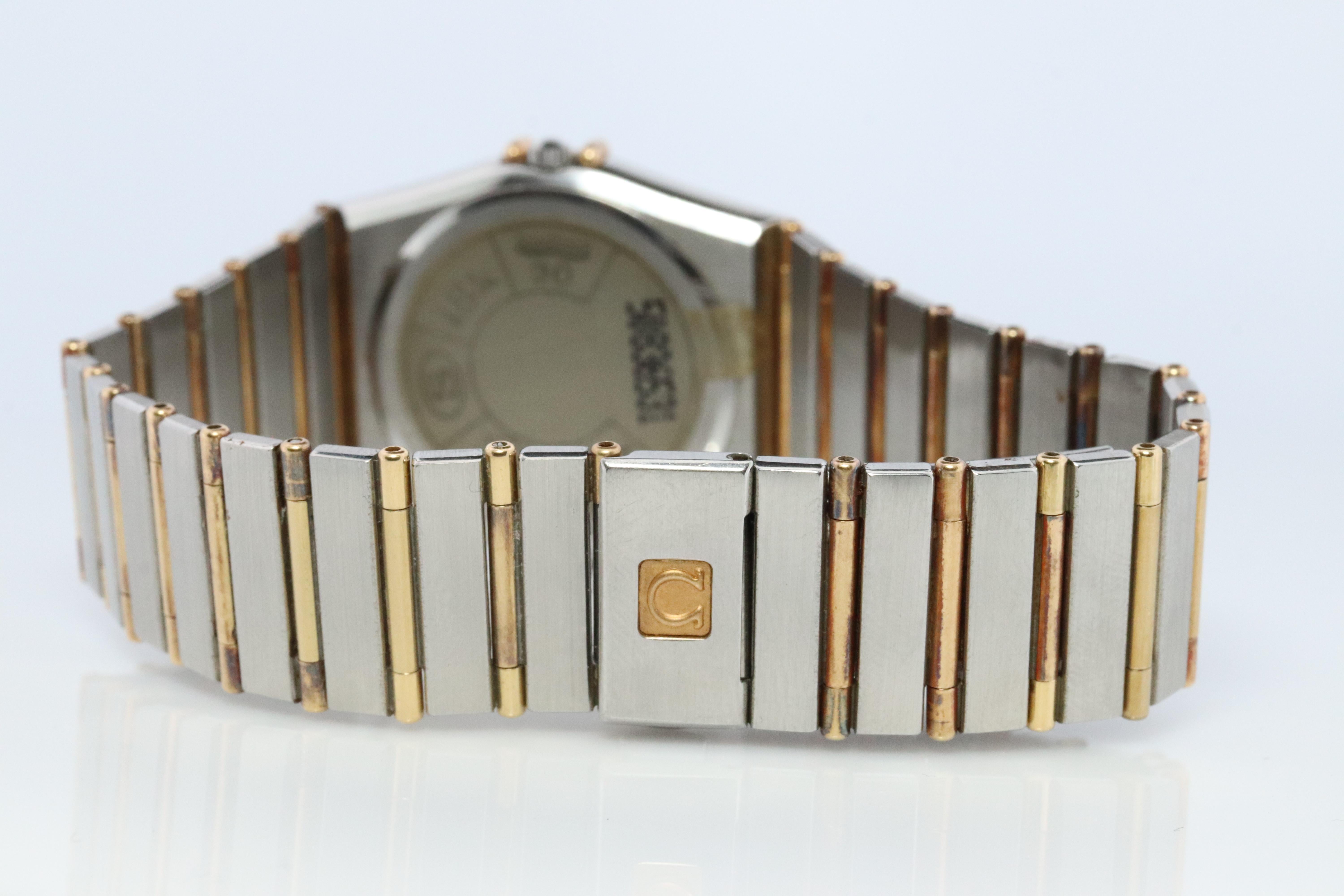 Omega Watch.  Omega Constellation Quartz 1448 Date Wristwatch. 3
