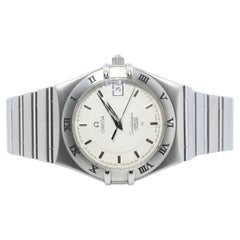 Omega Watch.  Omega Constellation Quartz 1552 Date Wristwatch. Mens Omega