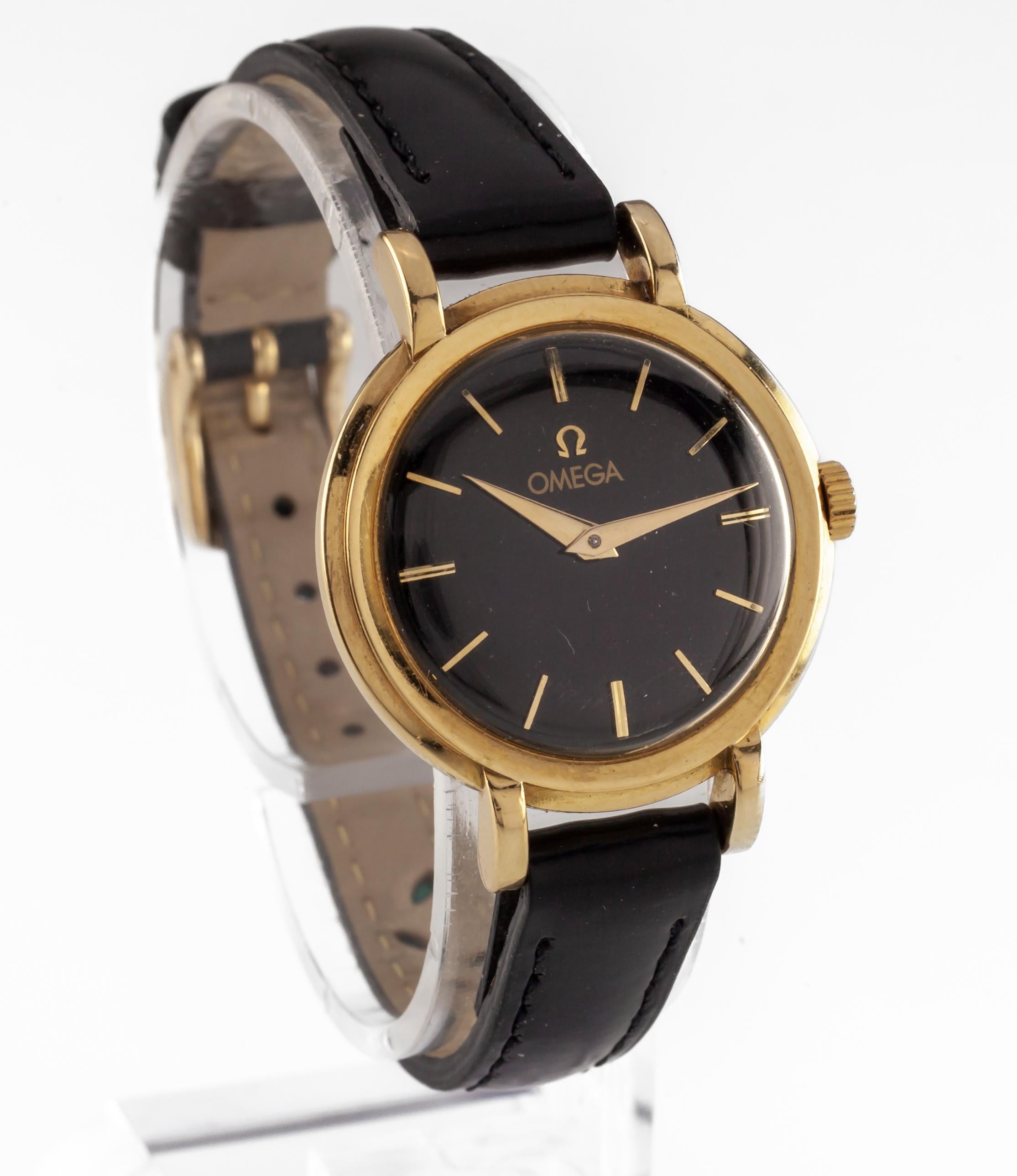 Modern Omega Women's 18k Gold Mechanical Hand-Winding Watch Ref #442 w/ Leather Band For Sale