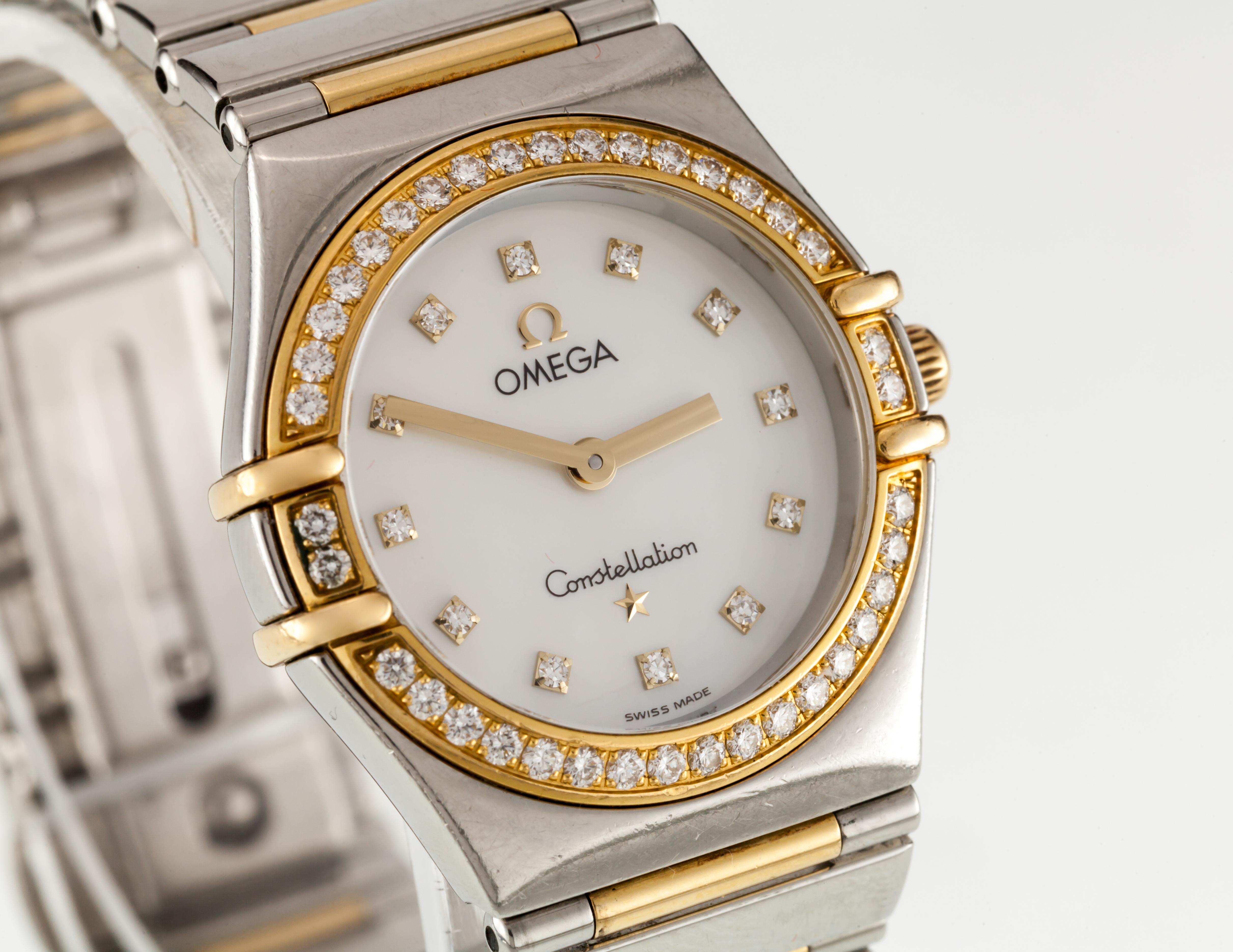 Omega Women's Constellation Quartz Two-Tone Watch MoP Diamond 1376.75 Box/Papers im Zustand „Gut“ im Angebot in Sherman Oaks, CA