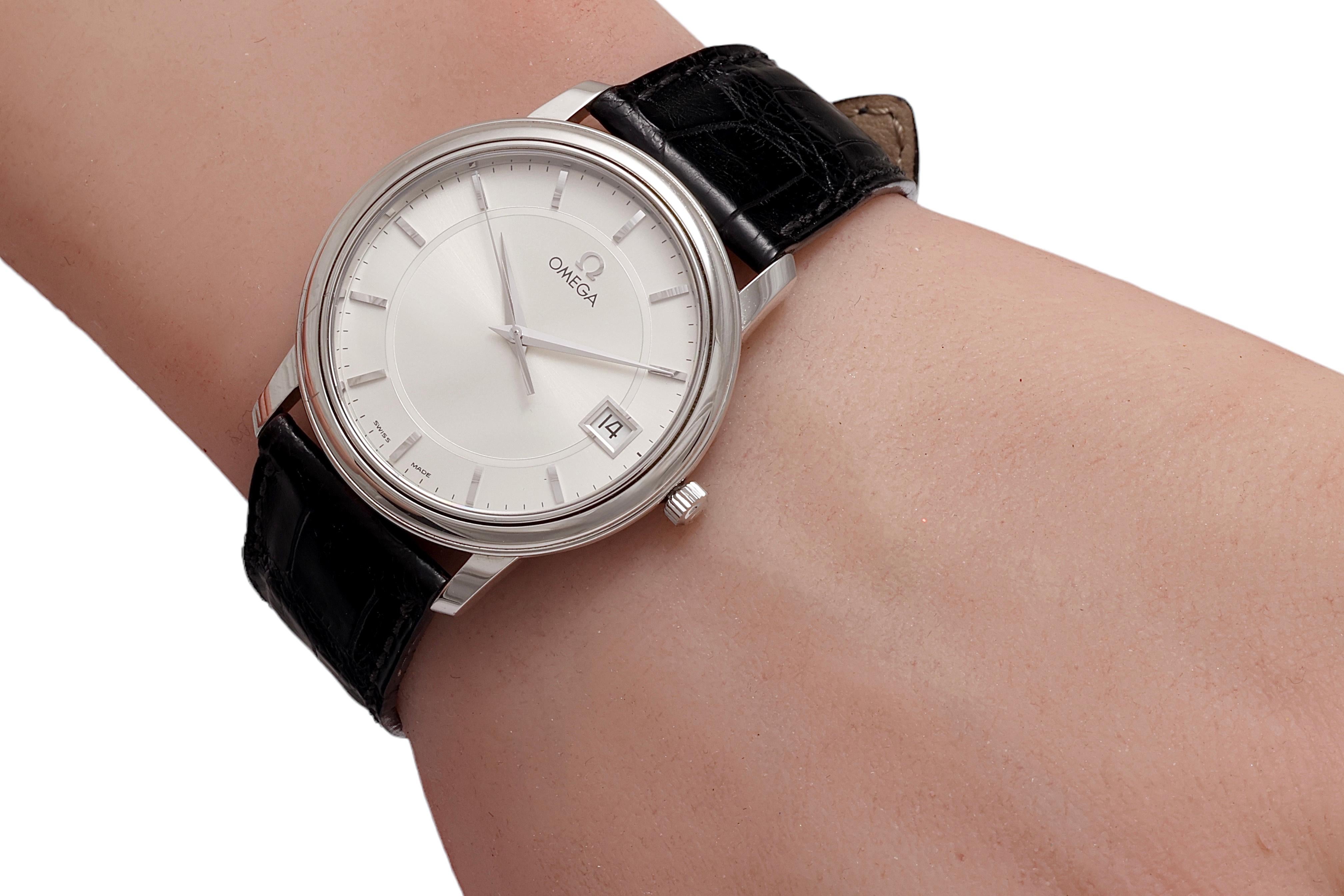 Omega Wrist Watch, Steel, Quartz, Top Condition For Sale 7