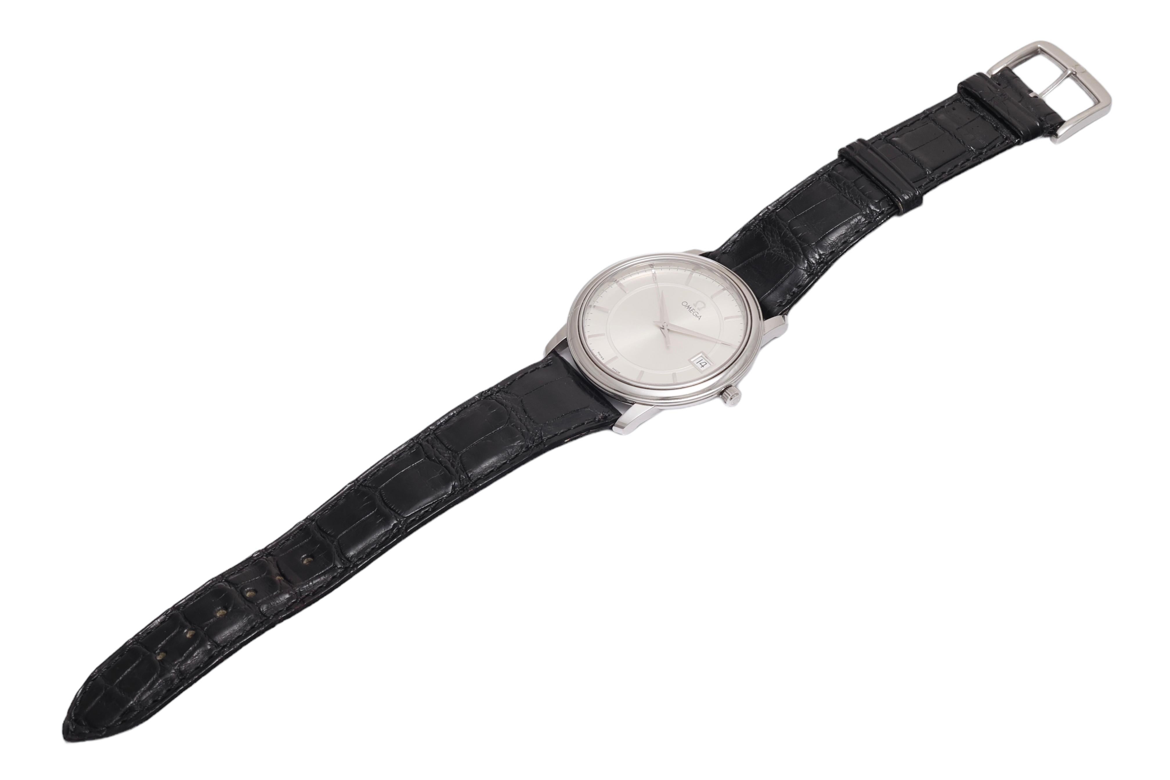 Omega Wrist Watch, Steel, Quartz, Top Condition For Sale 4