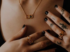 Omen Antike Doppelgold-Halskette mit Diamant und rosa Saphir