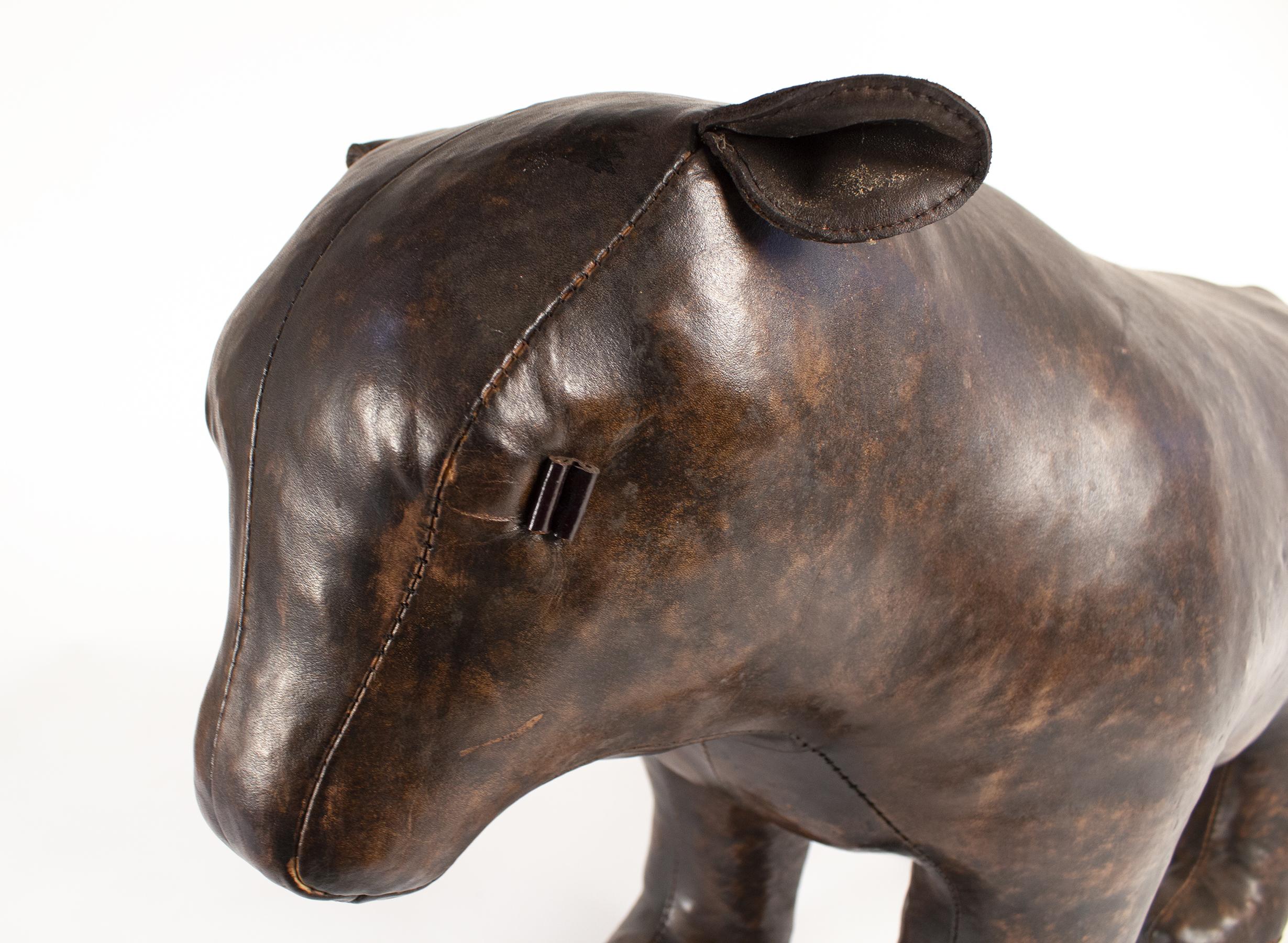 Omersa Bear Sculpture / Footstool in Leather By Dimitri Omersa In Good Condition In Dallas, TX