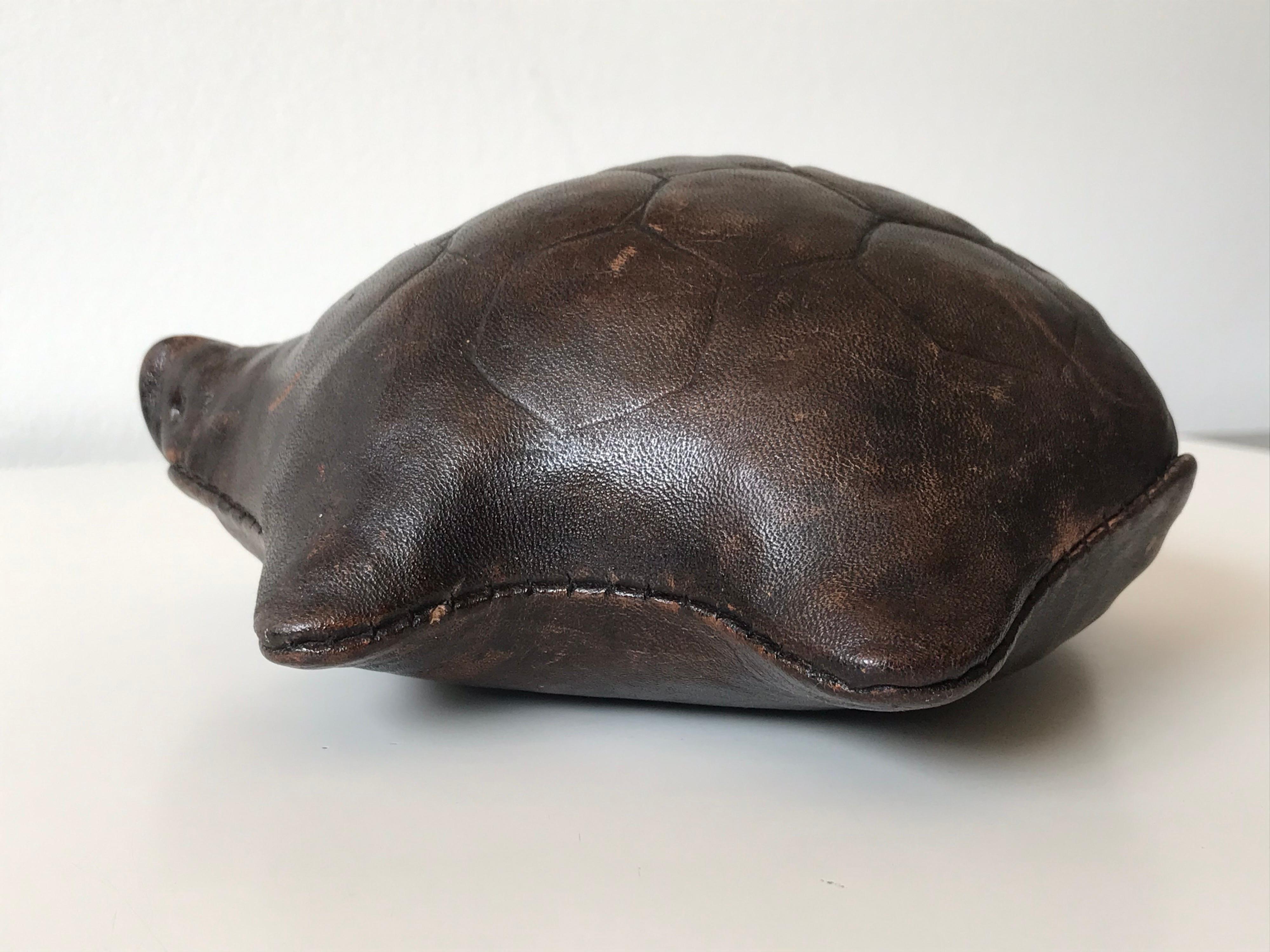 Omersa Leather Paperweight Turtle, 20th Century 3