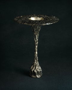 Omnia Vanitas Vanité 24 Kerzenleuchter aus patinierter Bronzeguss von William Guillon
