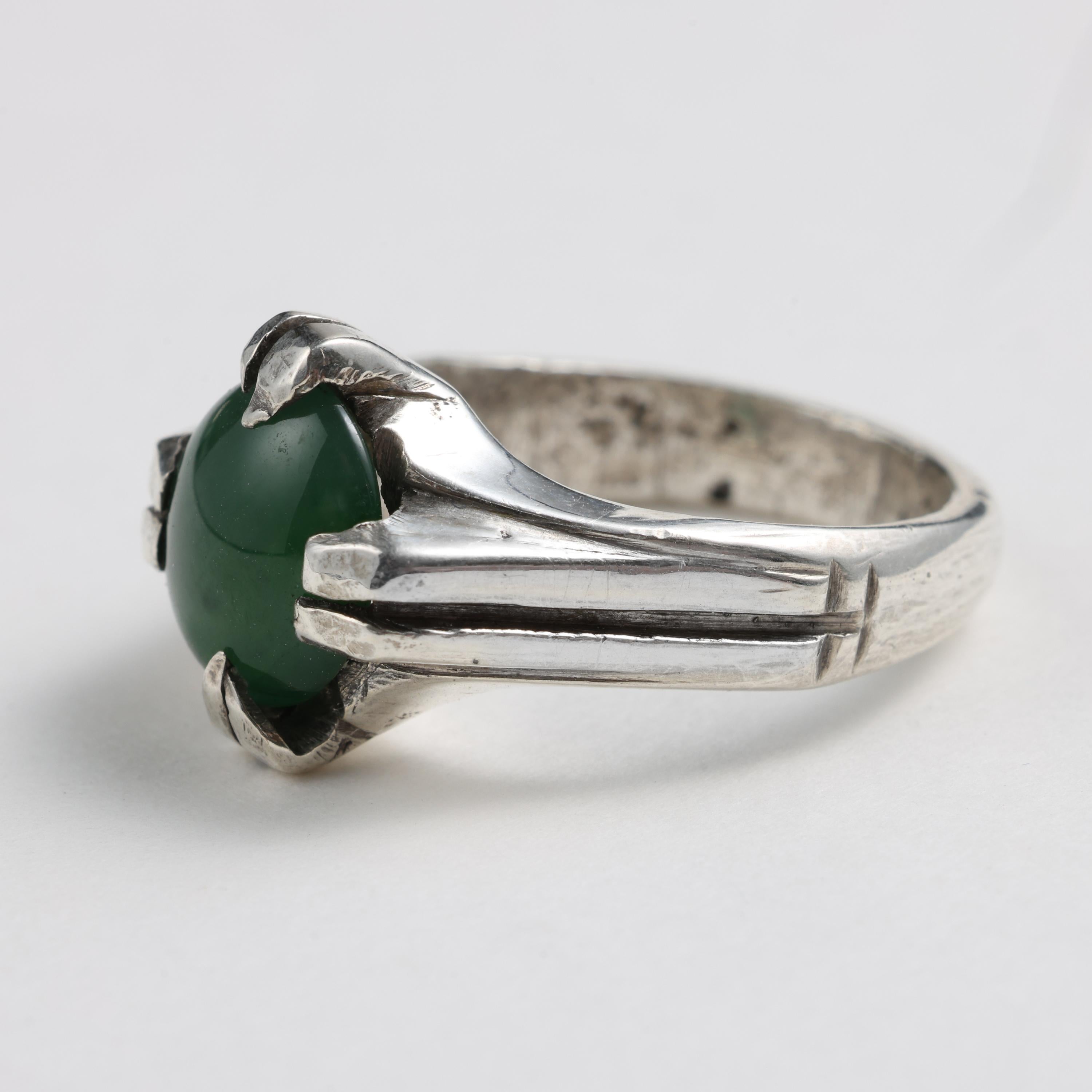 Cabochon Omphacite Jade Ring in Silver, Certified Untreated Fei Cui