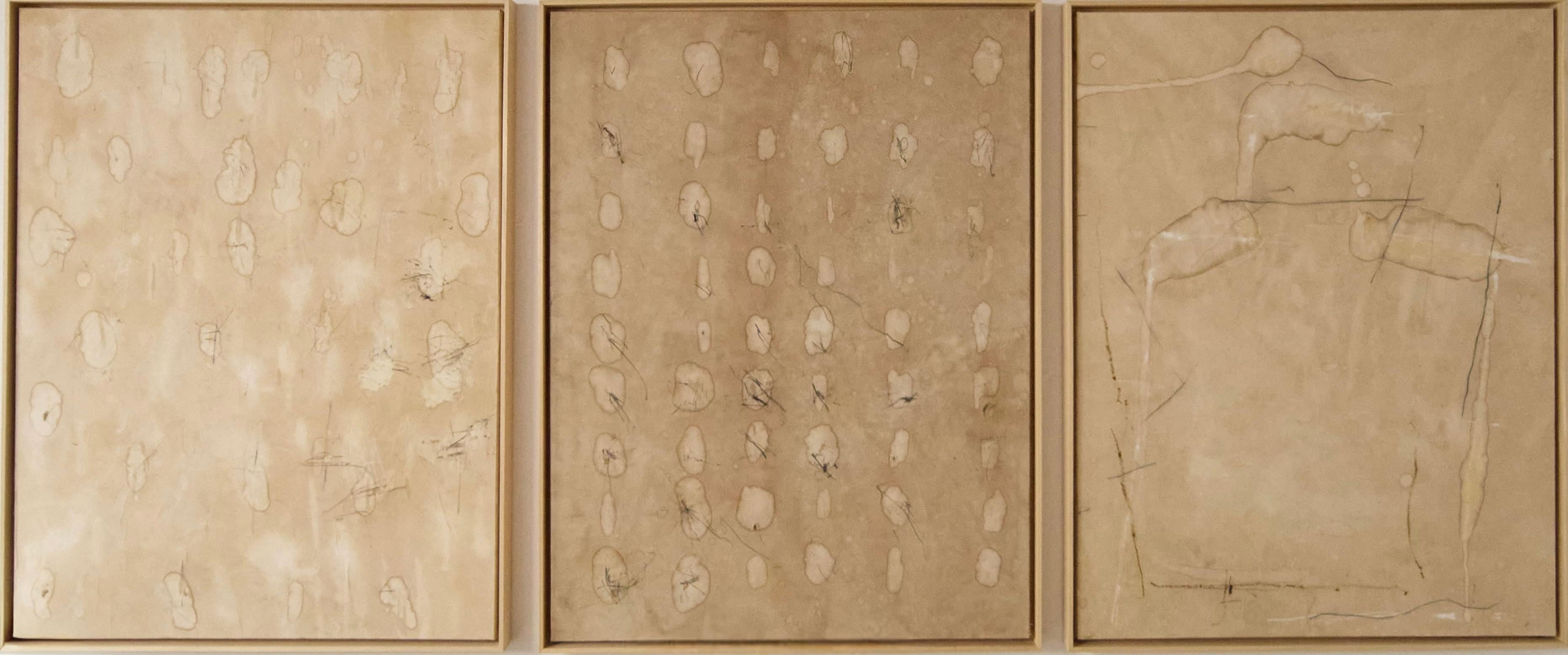 Gesamtgröße: 116x267 cm Triptychon

Bei Escat Gallery sind wir bestrebt, die höchsten Standards des Vertrauens und der Professionalität für unsere Sammler zu wahren. Jedes Kunstwerk in unserer Collection'S wird mit einem Echtheitszertifikat