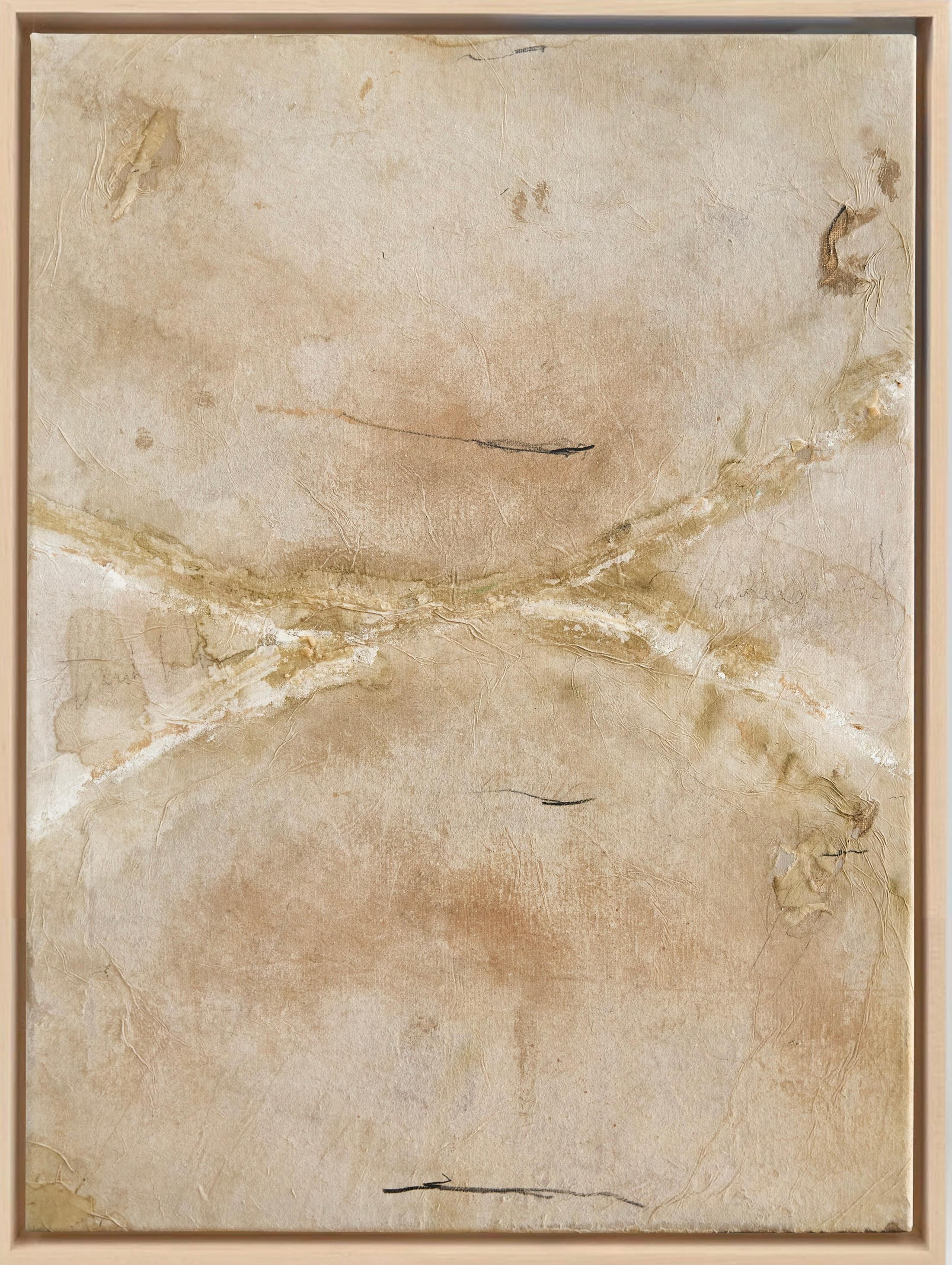 Auf Hansen Abstrakte Mischtechnik in Erdtönen mit gestischen Markierungen, 2025 – Painting von On Hansen