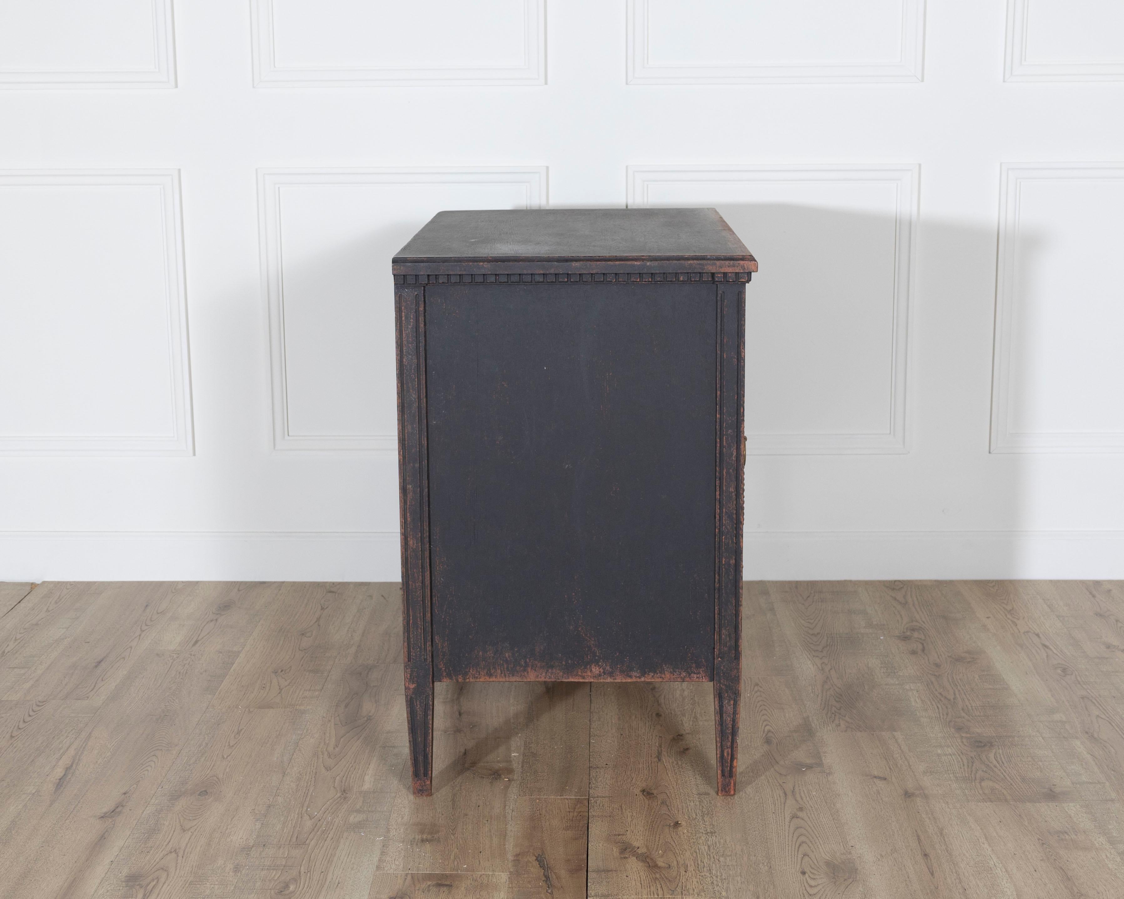 20th Century ON HOLD -A Gustavian style chest of drawers in black with beautiful patina For Sale