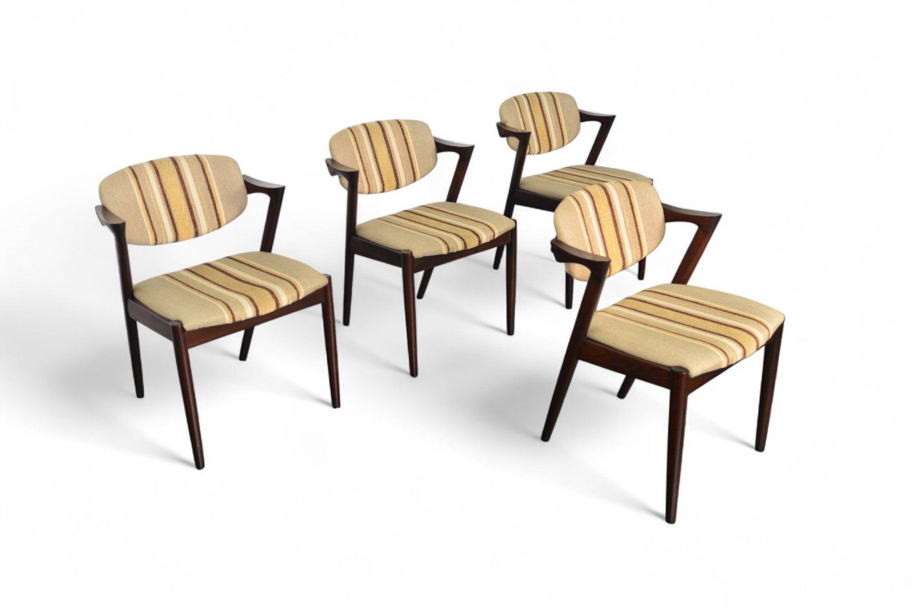 En espera - Juego de seis sillas de comedor Kai Kristiansen Modelo 42 en palisandro + raya en Bueno estado para la venta en Berkeley, CA