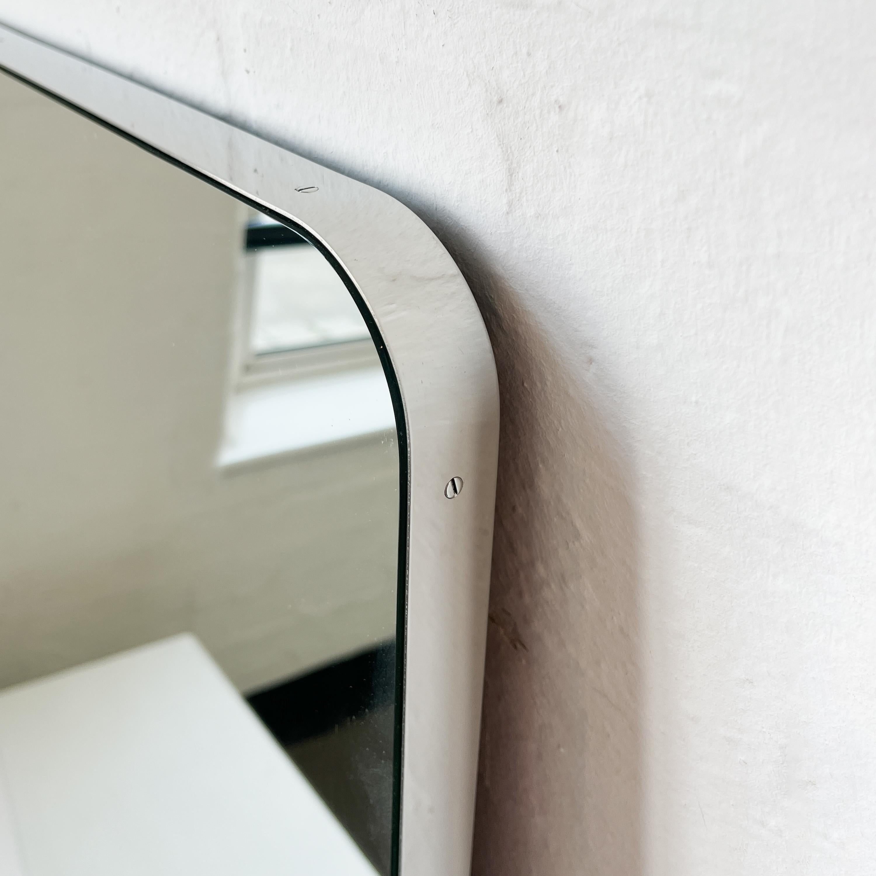 XXI secolo e contemporaneo IN VENDITA Specchio rettangolare Quadris retroilluminato con cornice in acciaio inossidabile in vendita
