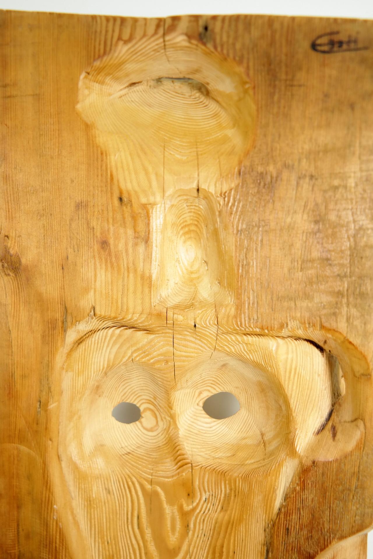 Contemporary wooden sculpture by Eszter Szabo.