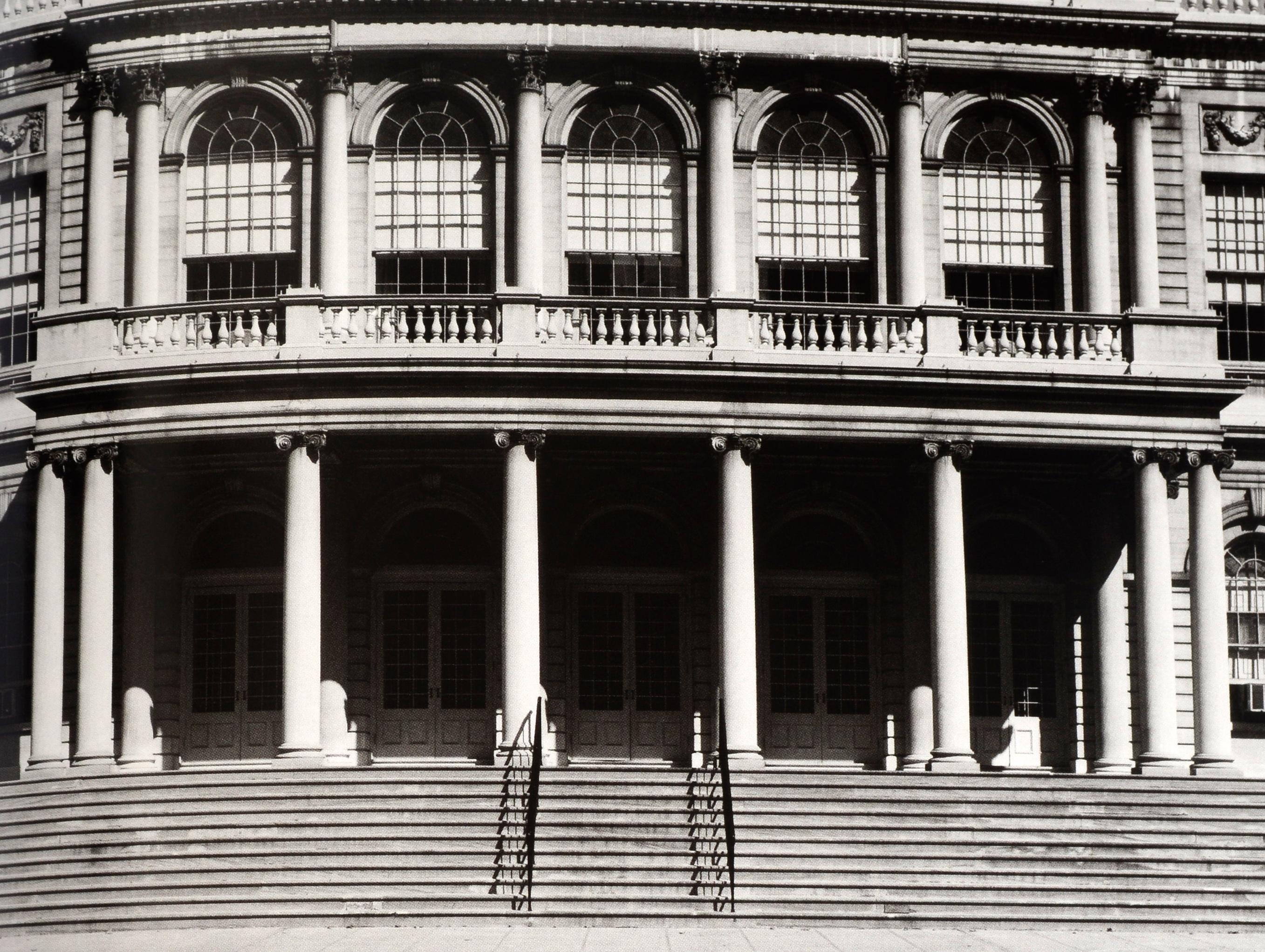 On Wall Street: Architectural Photographs of Lower Manhattan, 1980-2000. 1st Ed For Sale 10
