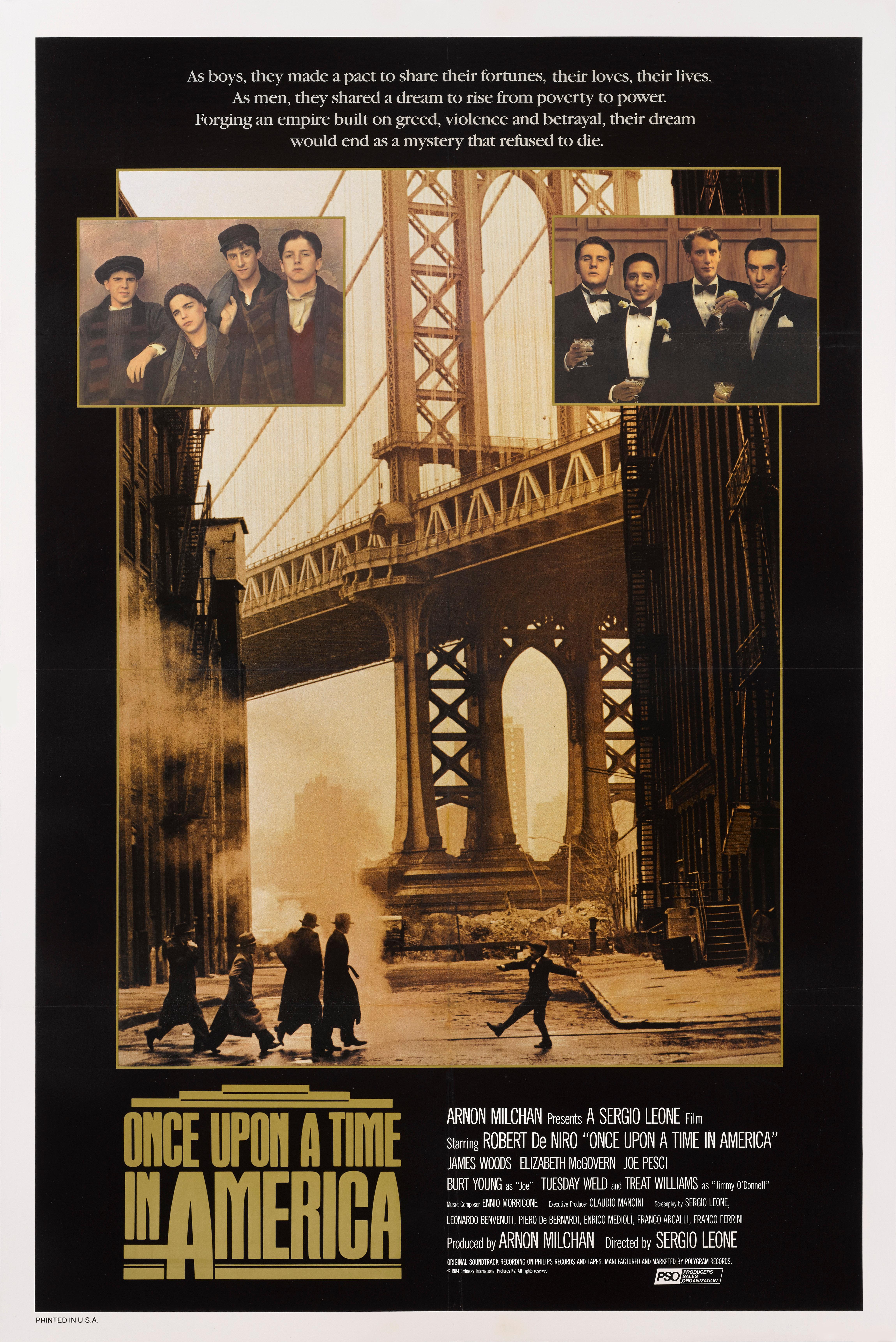 Original US-Filmplakat für den Gangsterfilm von 1984.
In diesem Film spielen Robert De Niro, James Woods und Joe Pesci die Hauptrollen.
Die Regie bei diesem Film führte Sergio Leone.
Dieses Plakat ist Erhaltung Leinen zurück und es würde in einem