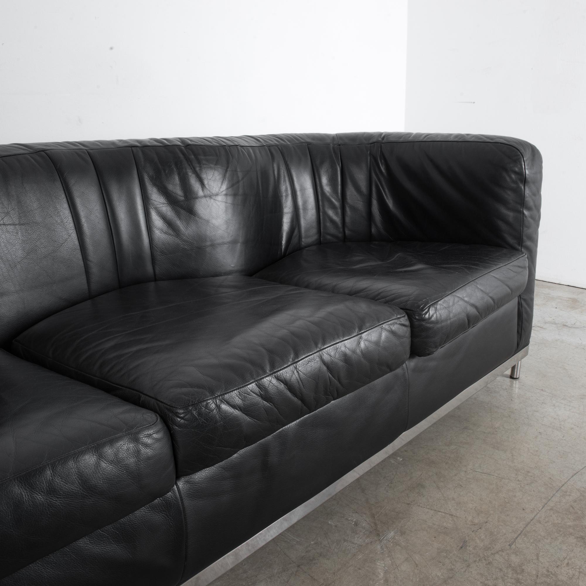 Onda 1030 Black Leather Sofa by Paolo Lomazzi 4