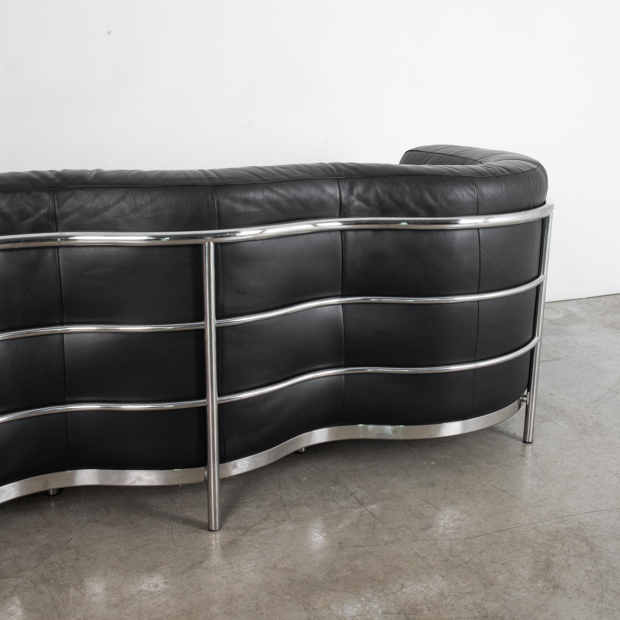 Late 20th Century Onda 1030 Black Leather Sofa by Paolo Lomazzi