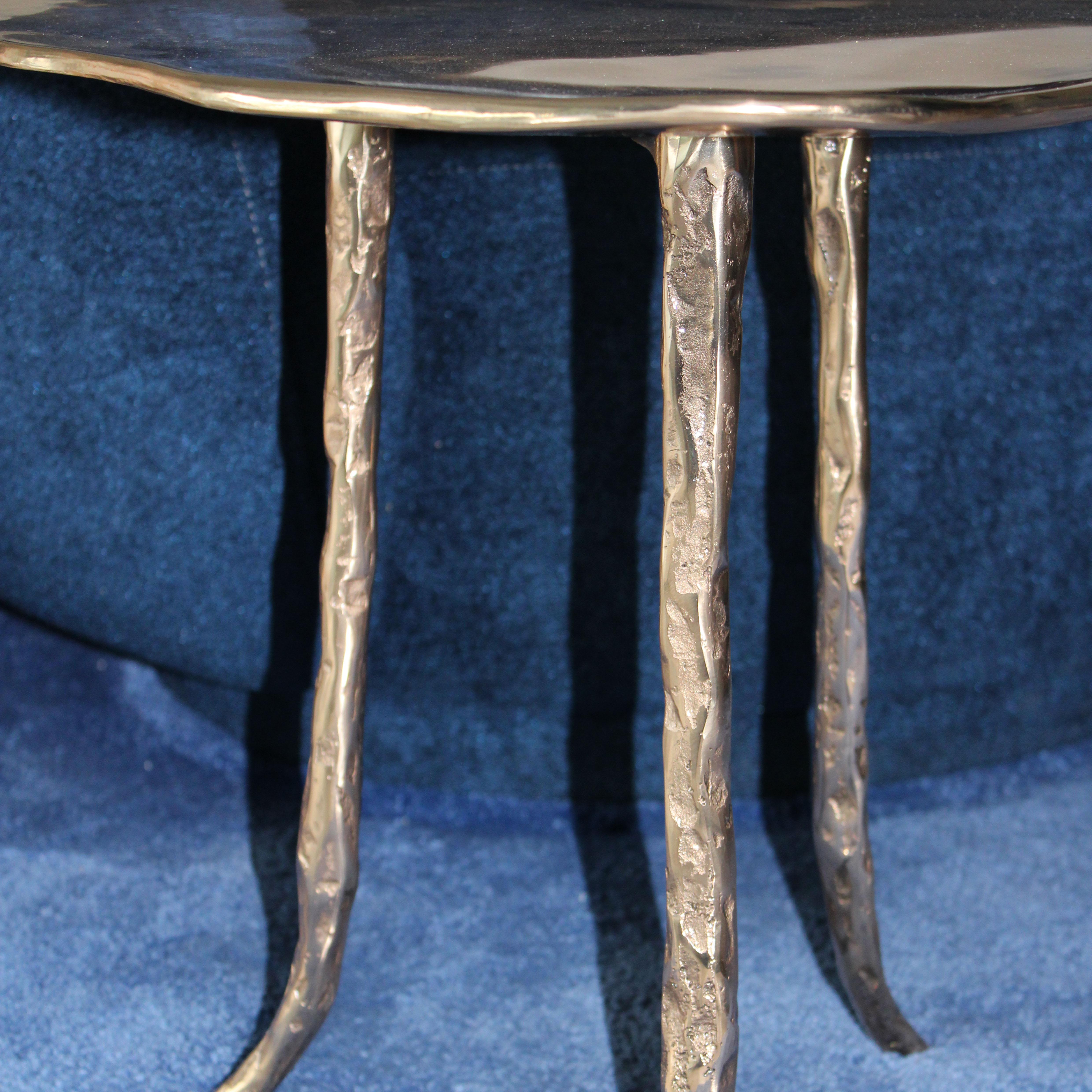 Onda Cast Bronze Side Table by Studio Sunt For Sale 11