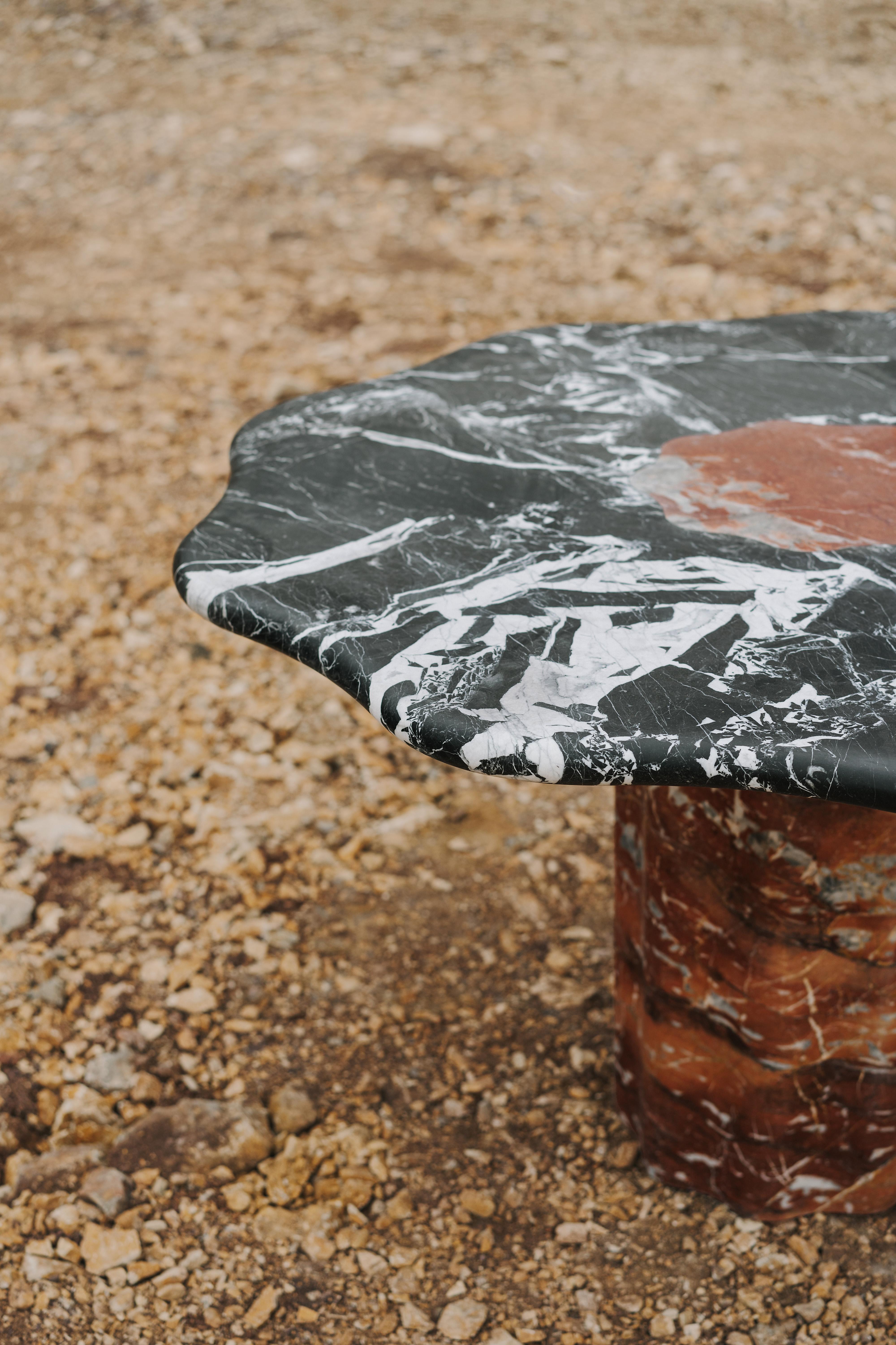 Moderne Table de salle à manger Onda (360 Kg) par Serafini en vente