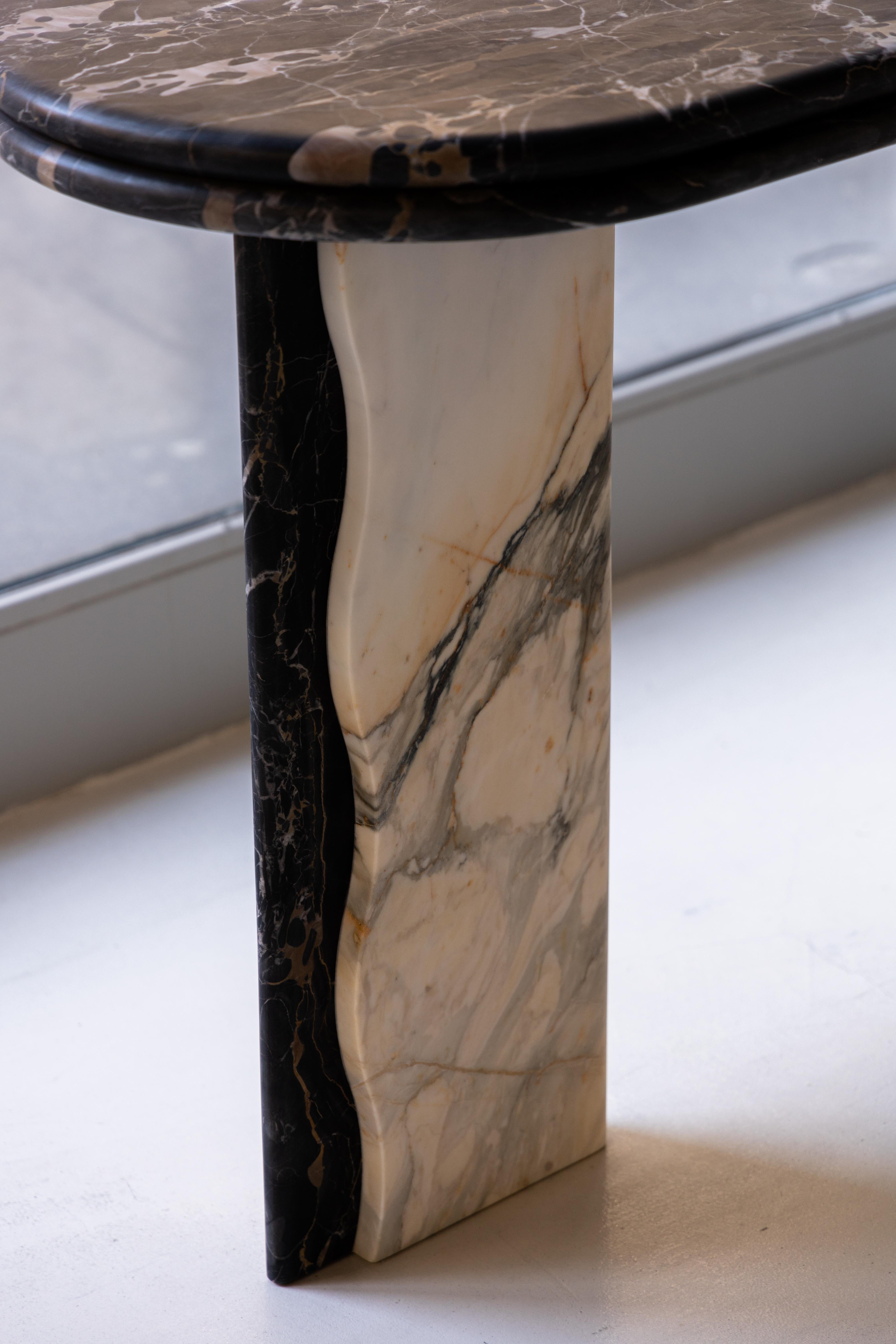 XXIe siècle et contemporain Onda Marble Console by Serafini en vente