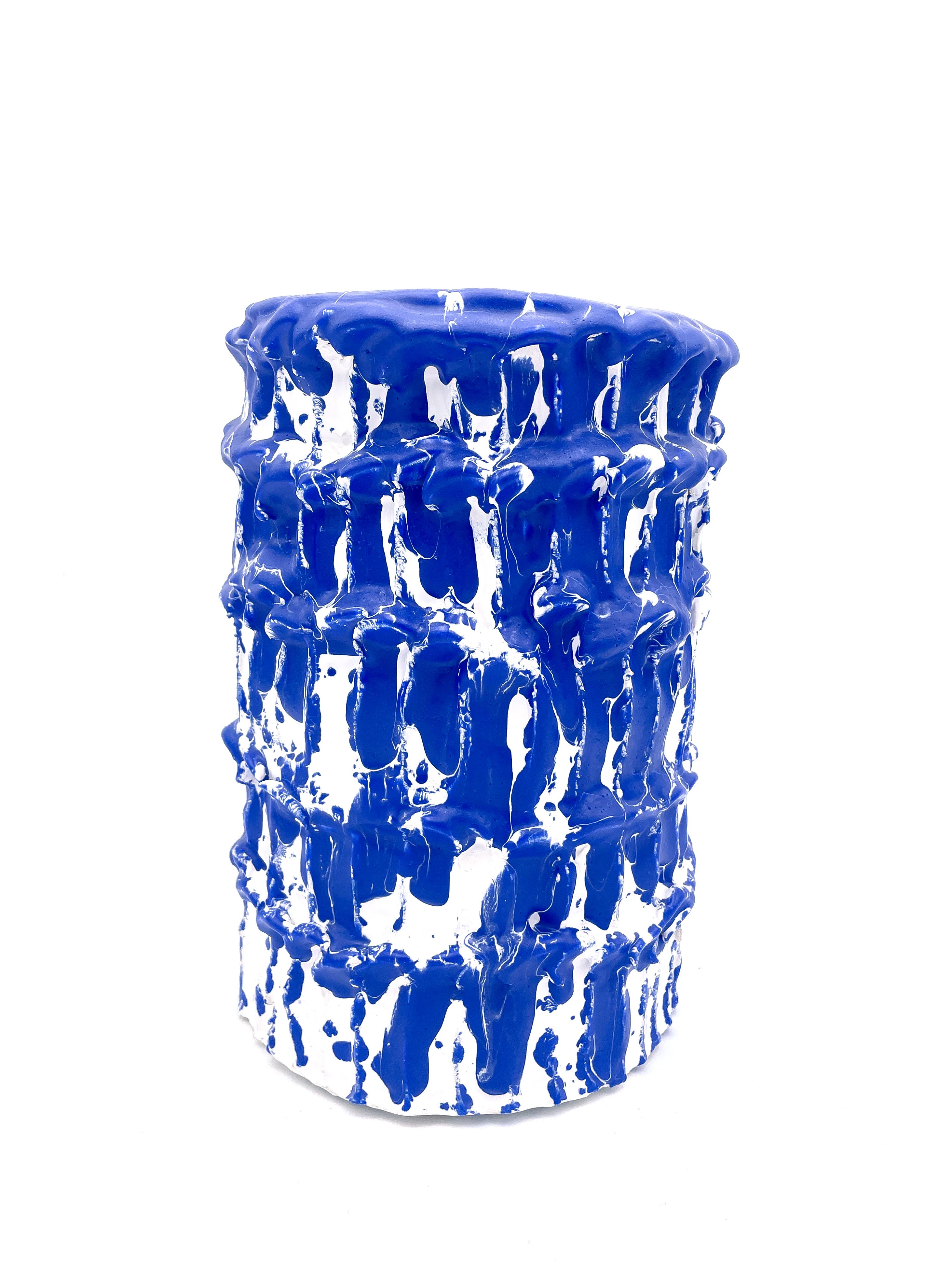 Vernissé Vase Onda, bleu et blanc égyptien 01 en vente