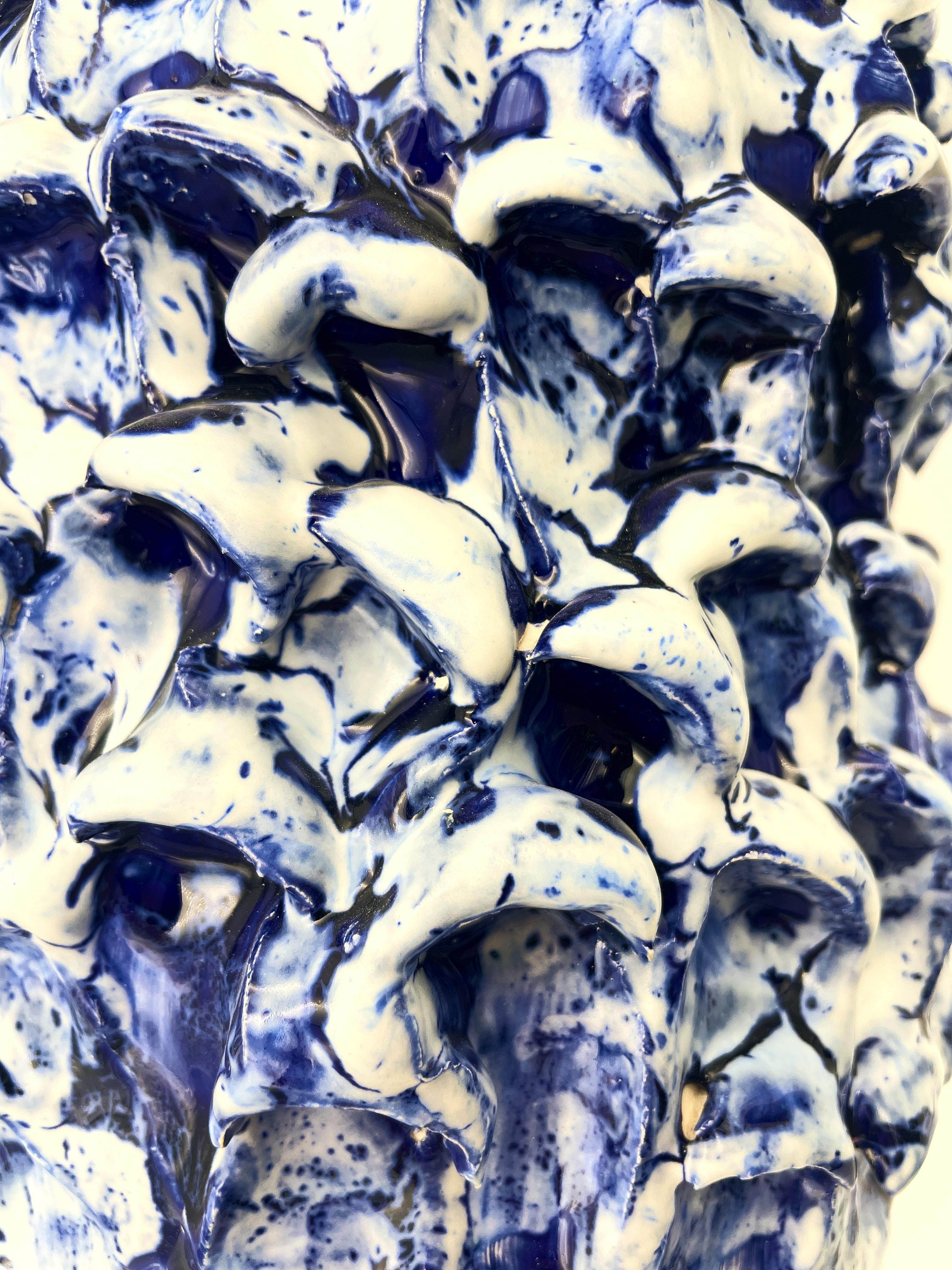 Ceramic Onda Vase, Izmir Blue and Matte White 01 For Sale