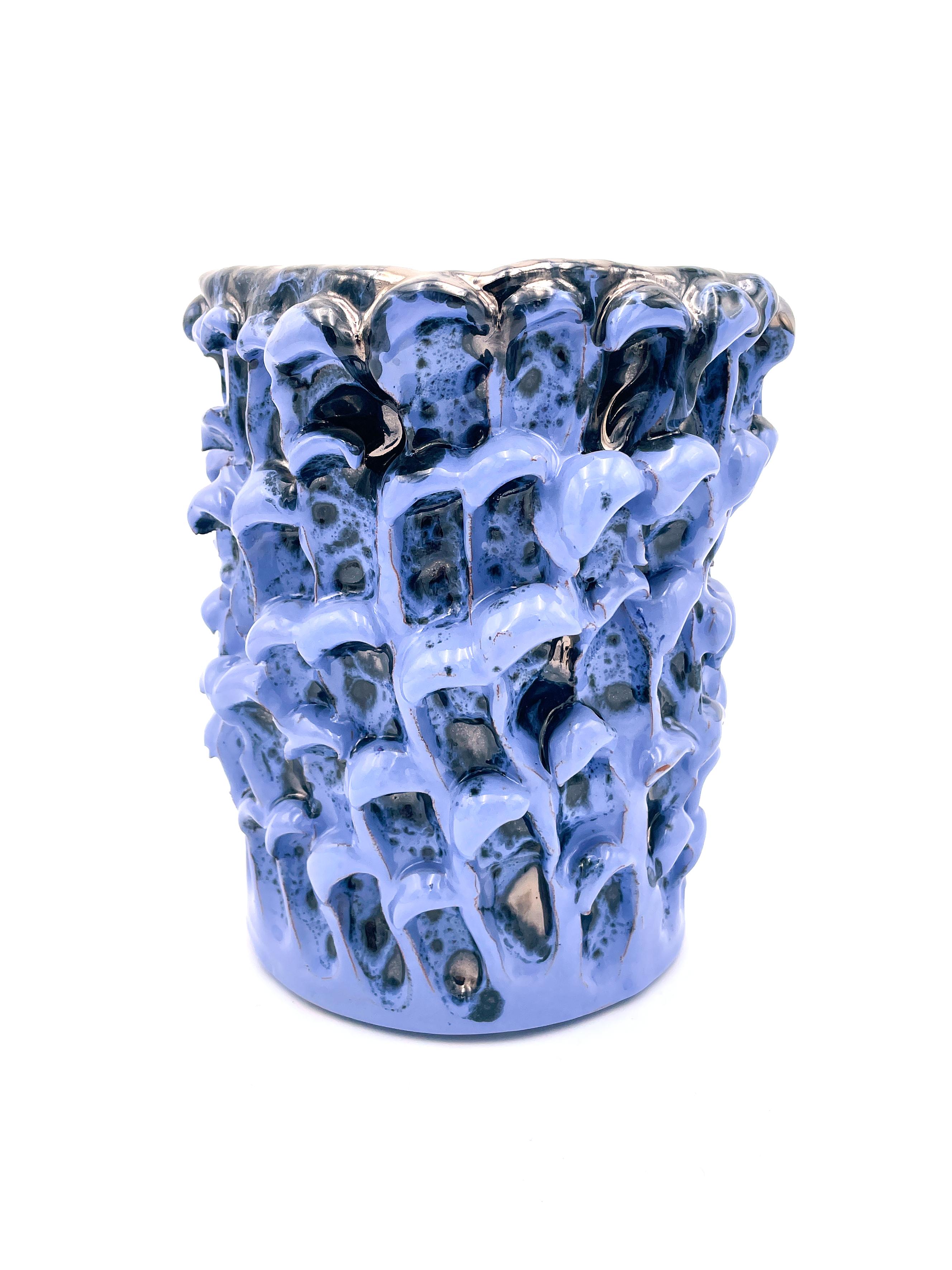 Organic Modern Onda Vase, Metallic Lavender 01 For Sale