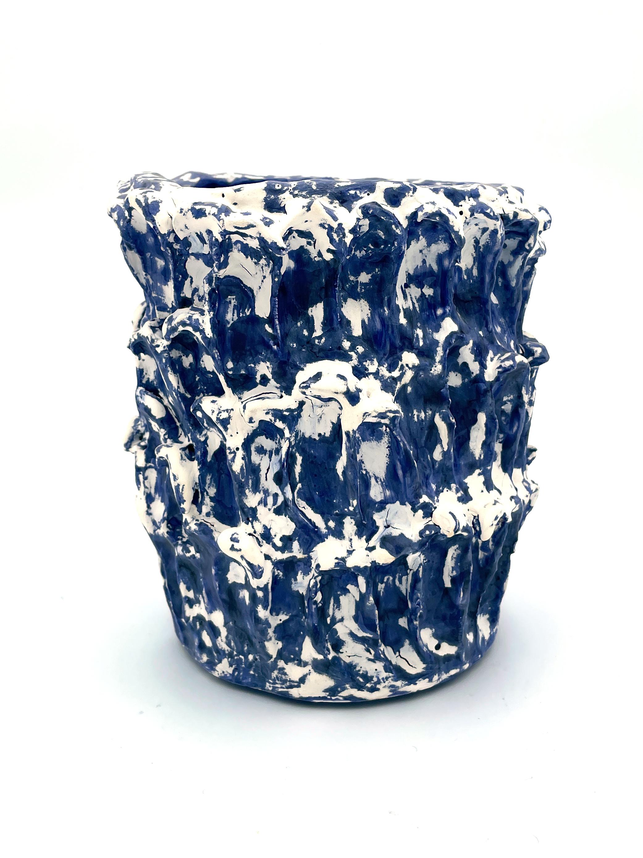 Contemporary Onda Vase, Small, Izmir Blue and Frost White 01 For Sale