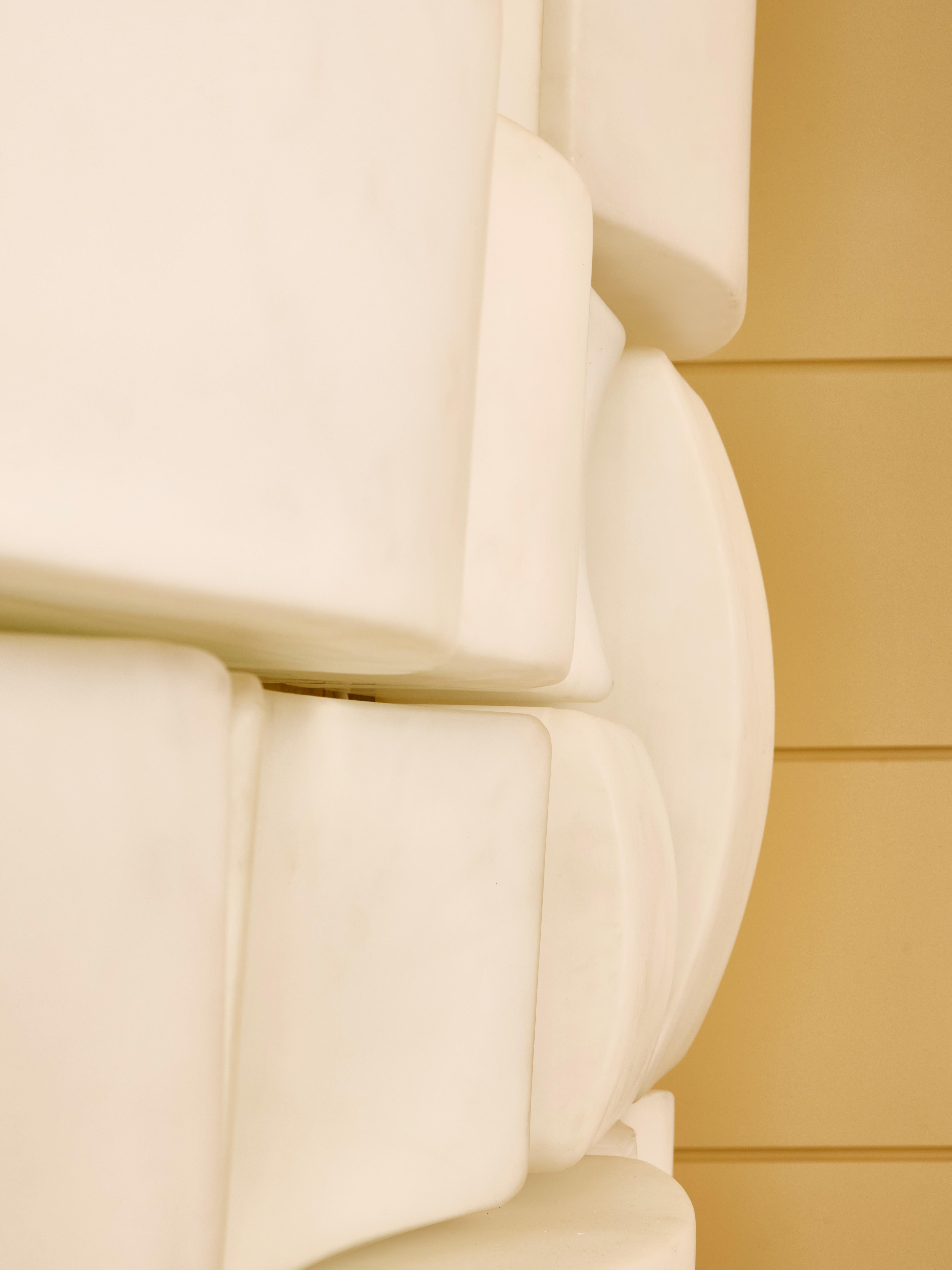 Onda wall sconces by Claude Salocchi in Metal and Opaline Glass For Sale 2