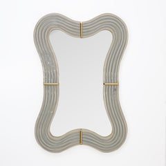 Ondae - Specchio scultoreo in ottone e vetro di Murano
