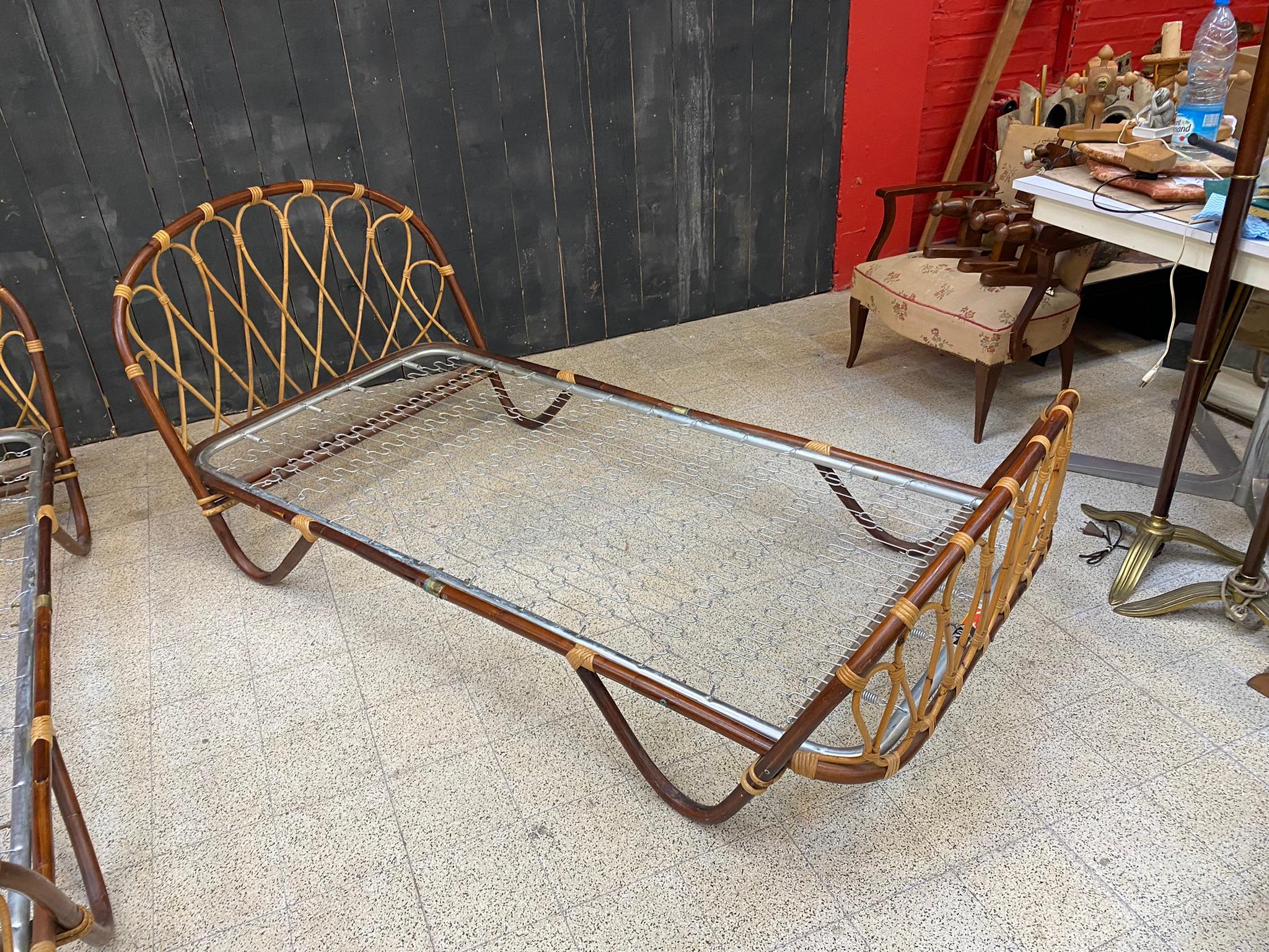 Ondaflex, 2 Bamboo Beds with Their Metal Base, Italy circa 1960 For Sale 7